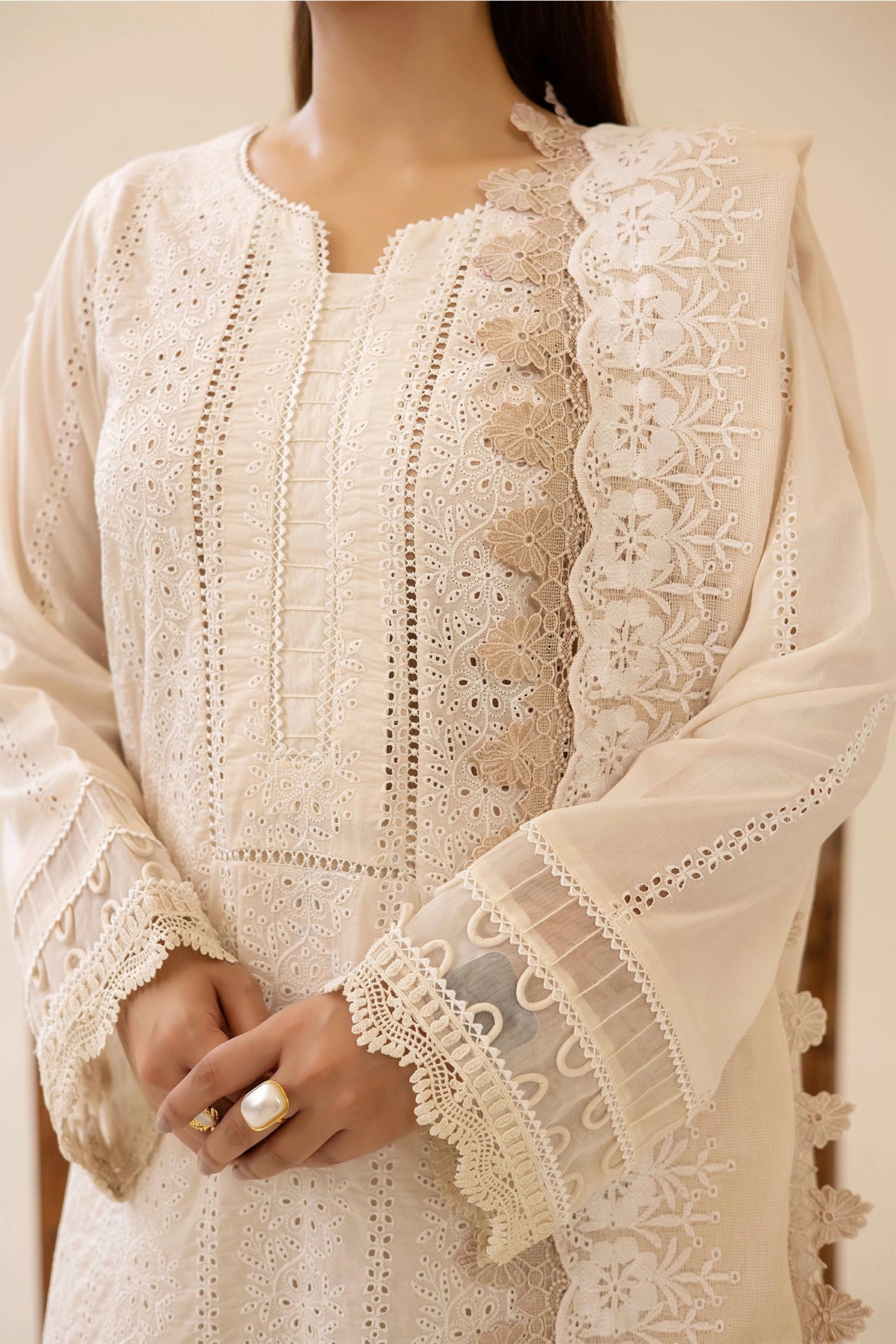 3 Piece – Embroidered Lawn