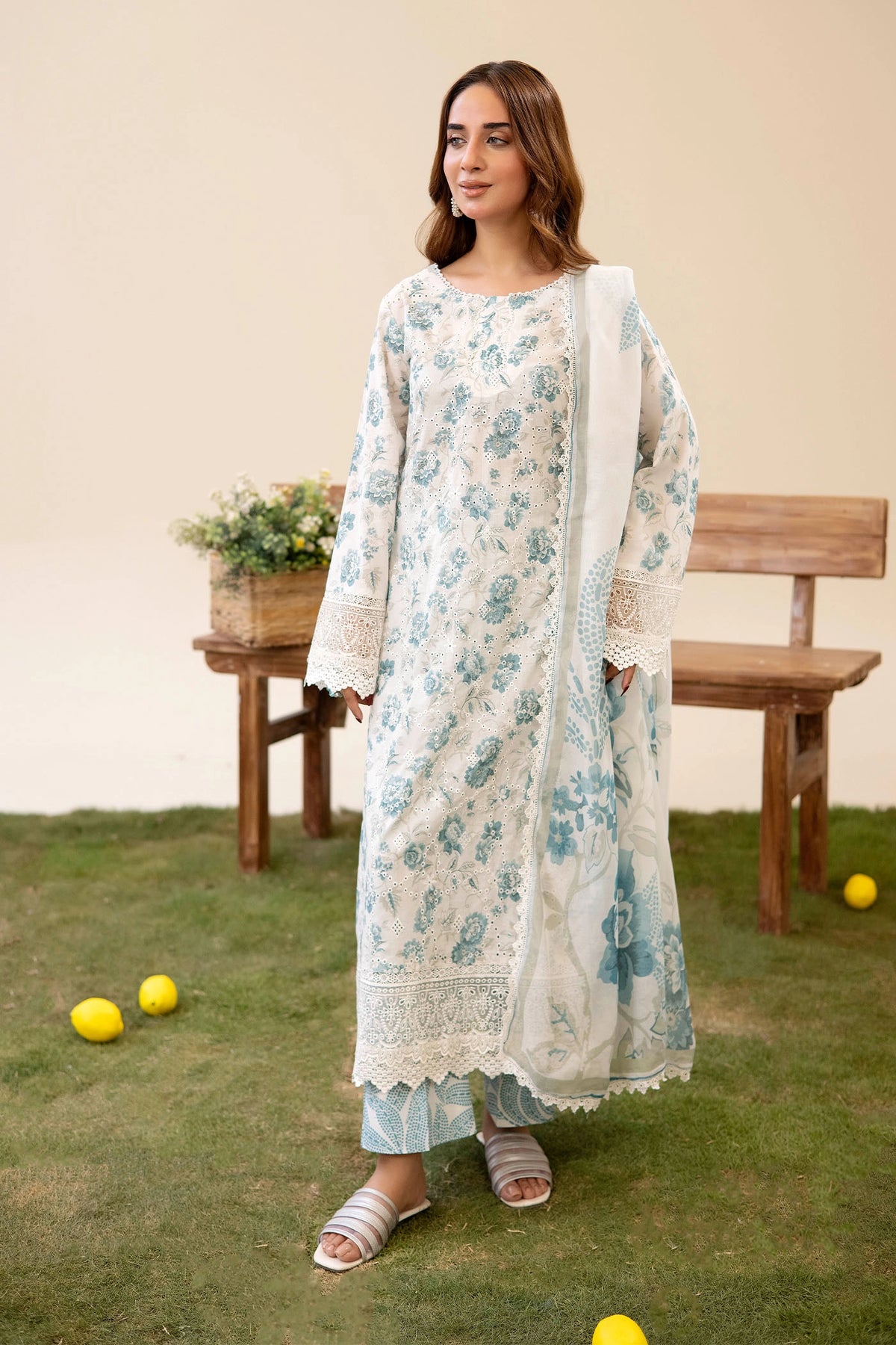 3 Piece – Embroidered Lawn