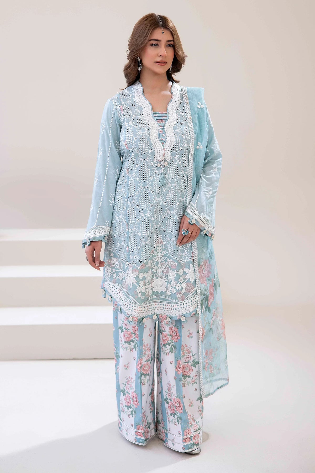 3 Piece – Embroidered Lawn