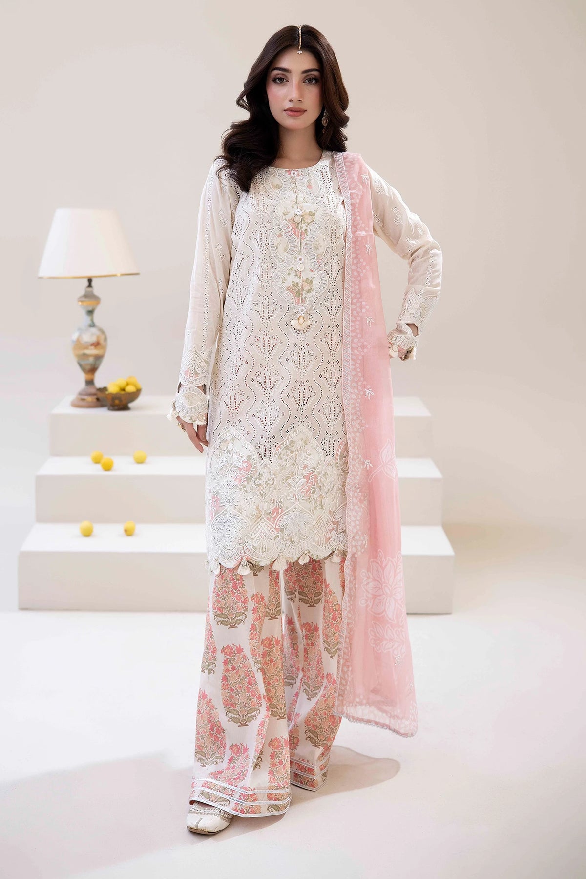 3 Piece – Embroidered Lawn