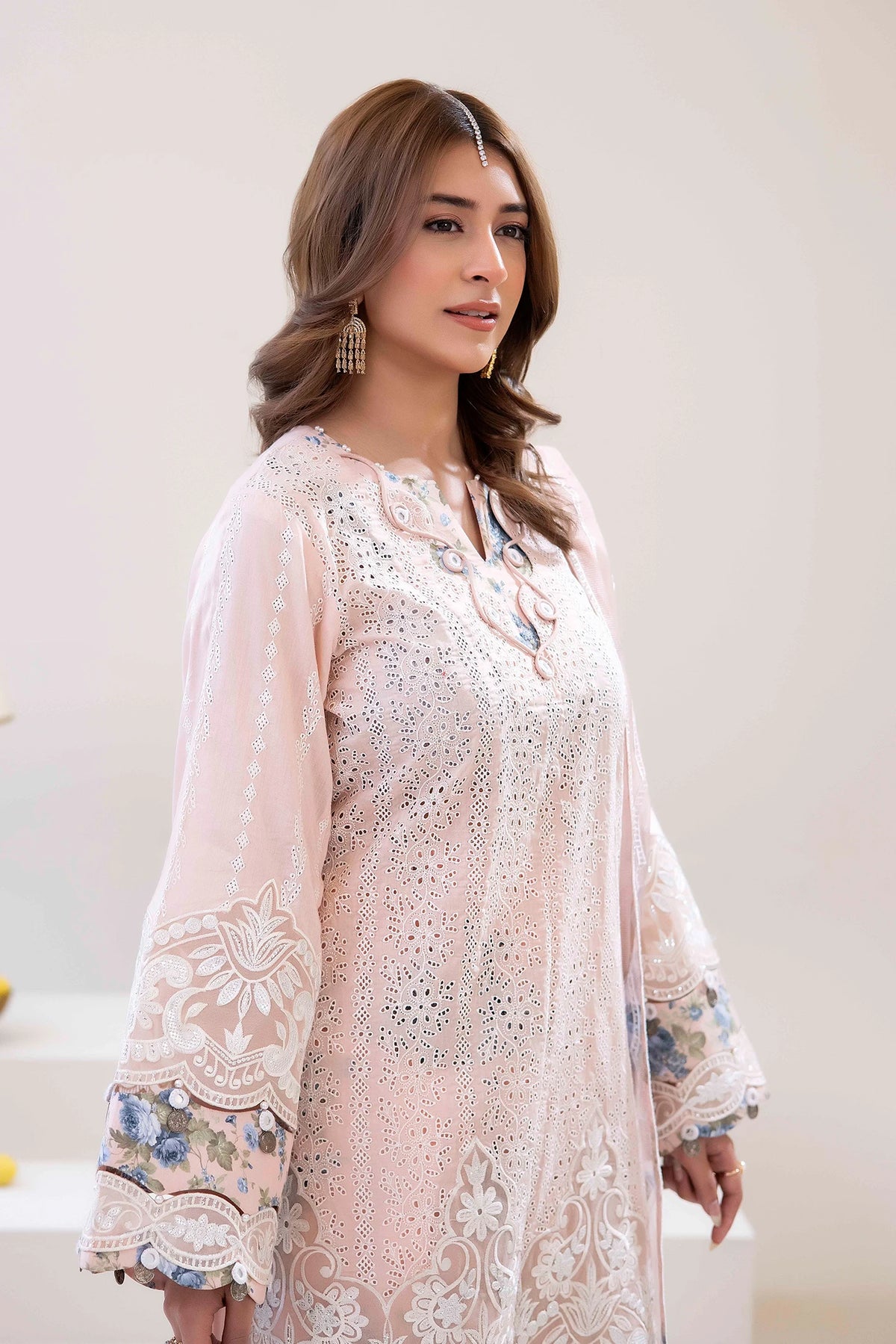 3 Piece – Embroidered Lawn