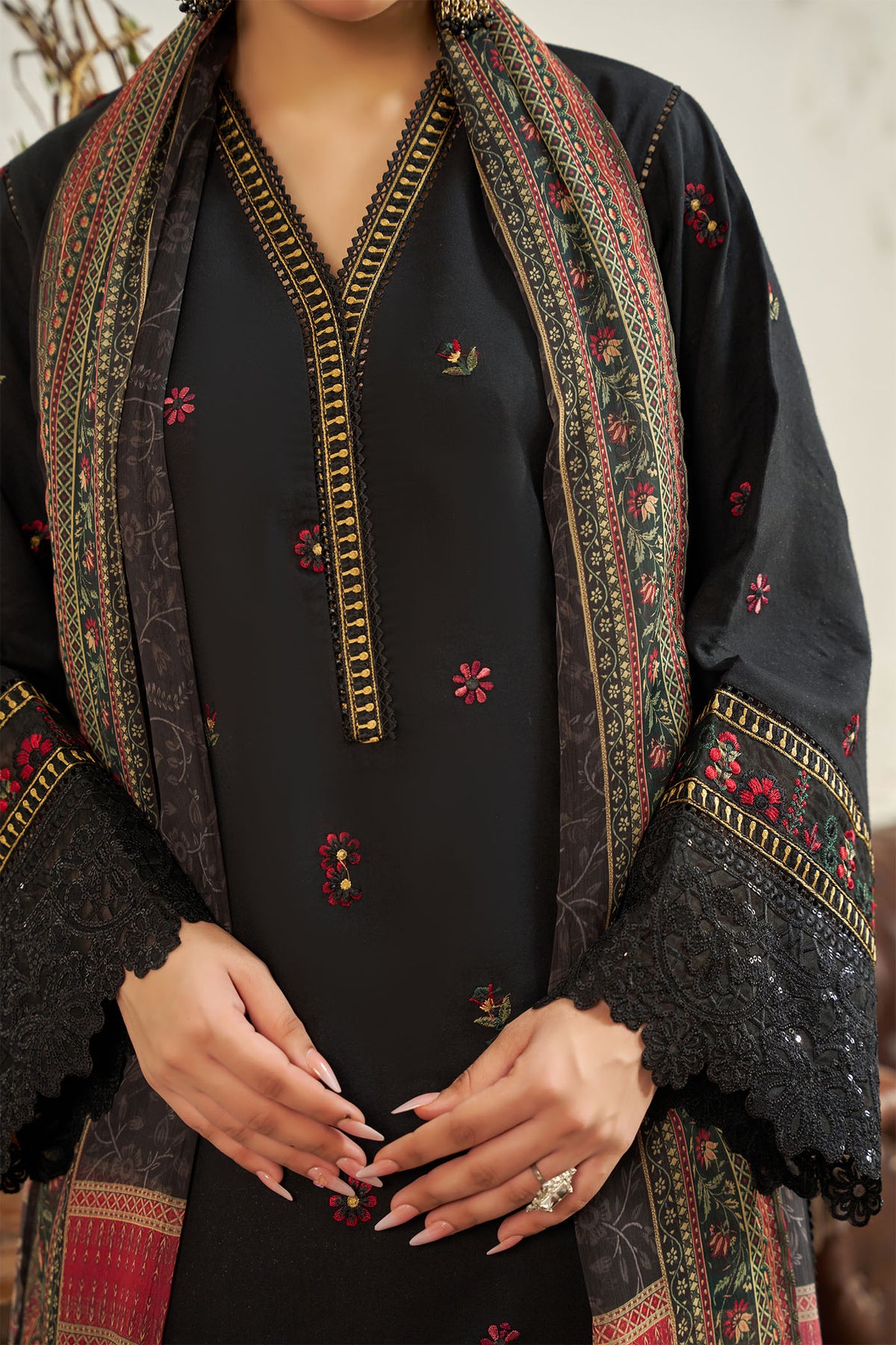3 PIECE - EMBROIDERED LINEN EMB-711-B