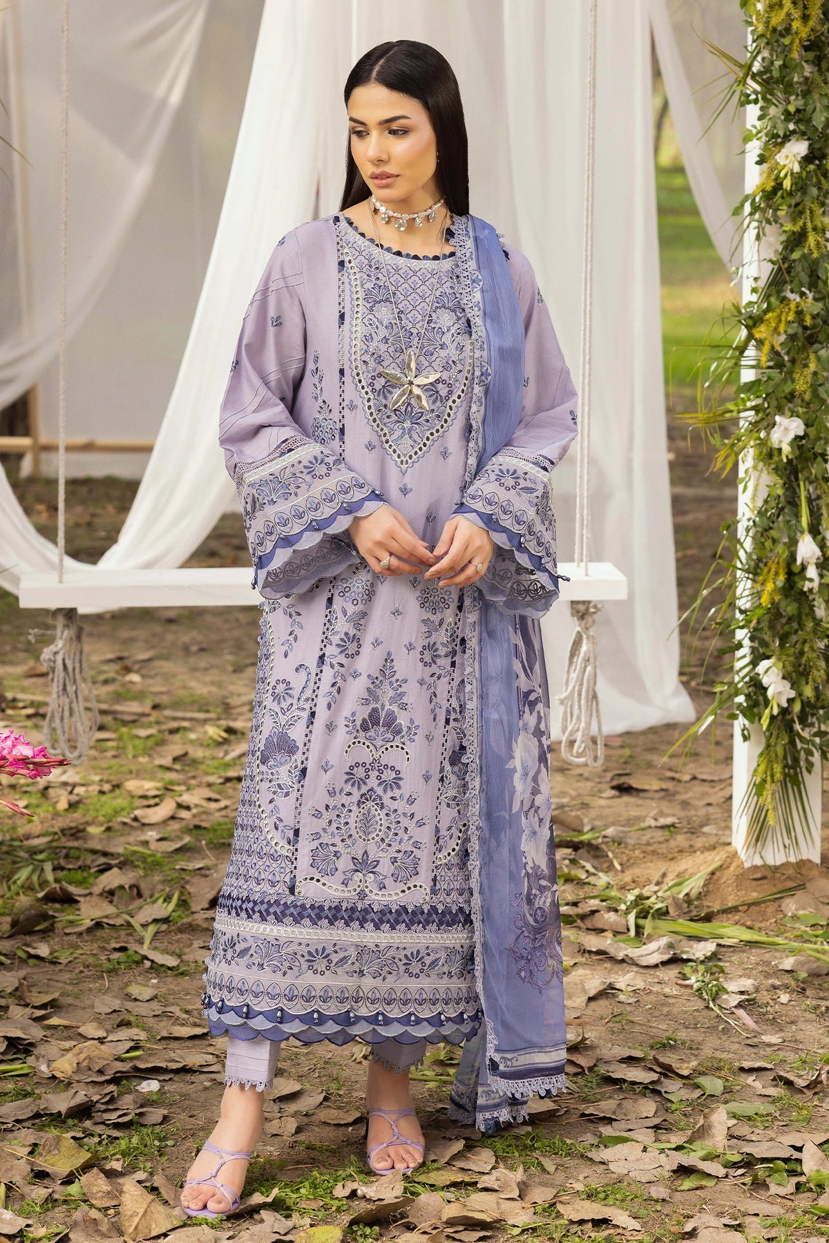 3 Piece – Embroidered Lawn