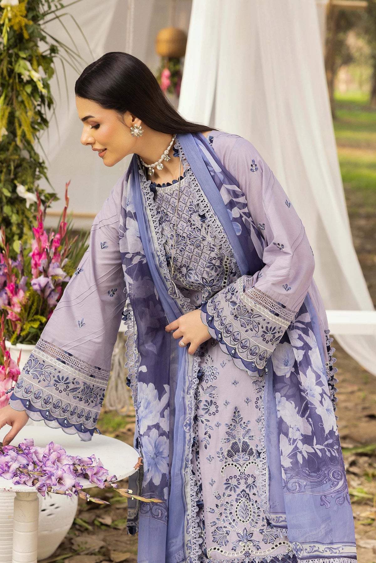 3 Piece – Embroidered Lawn