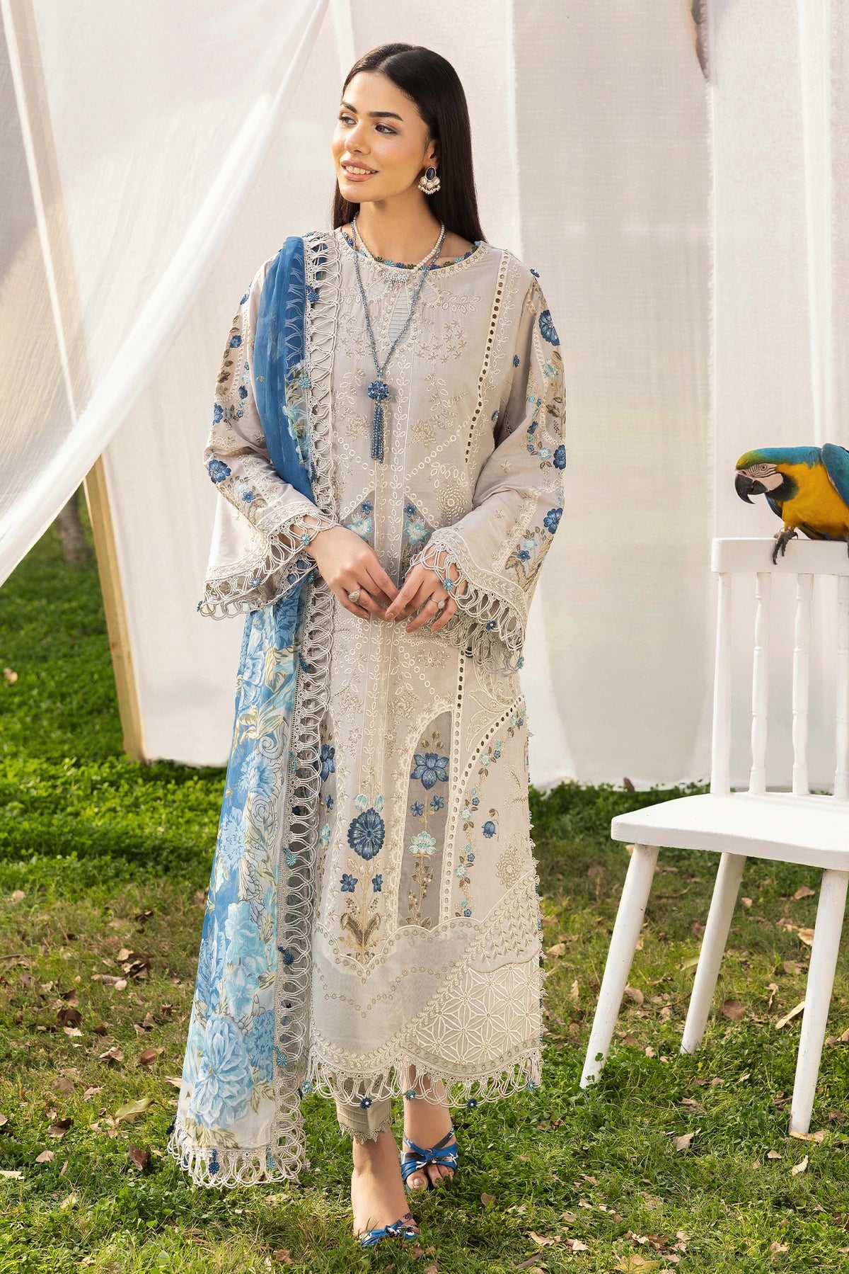 3 Piece – Embroidered Lawn