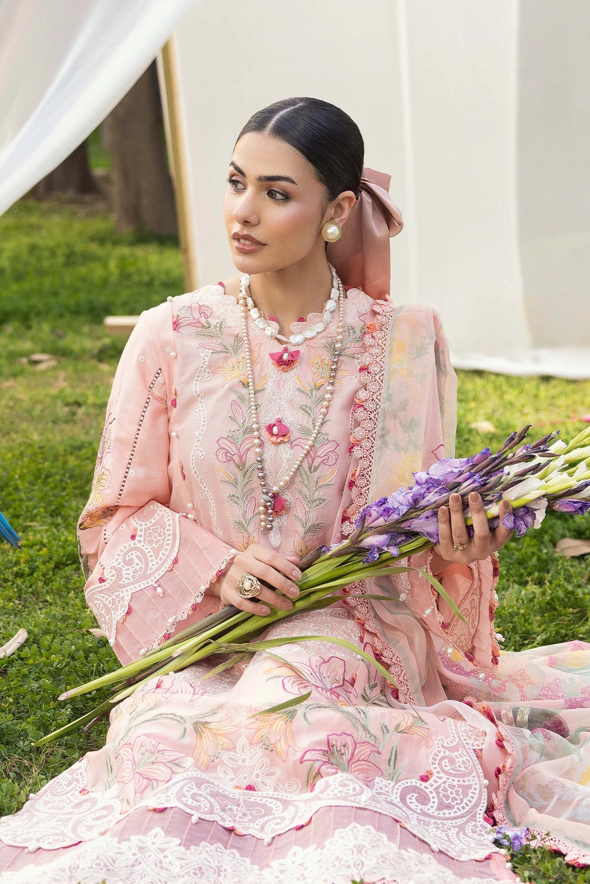 3 Piece – Embroidered Lawn