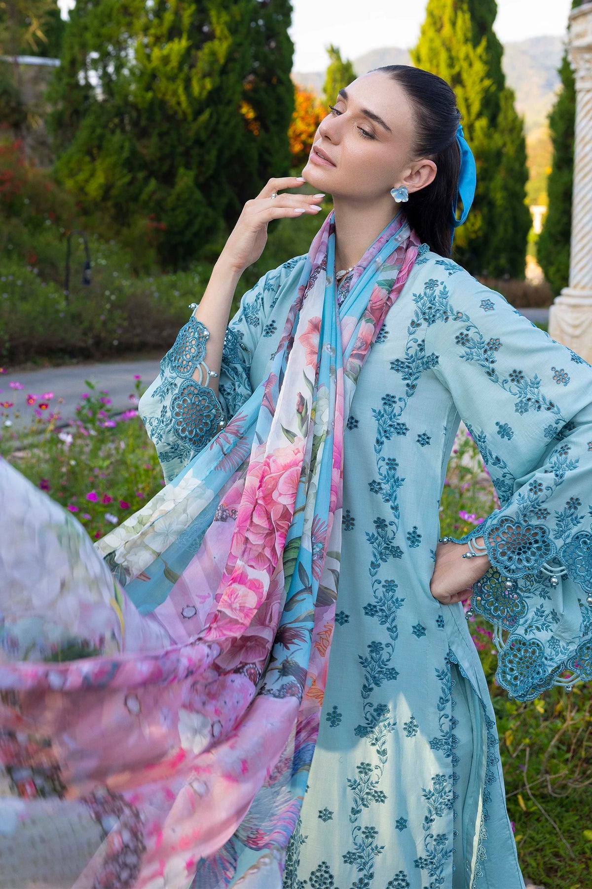 3 Piece – Embroidered Lawn