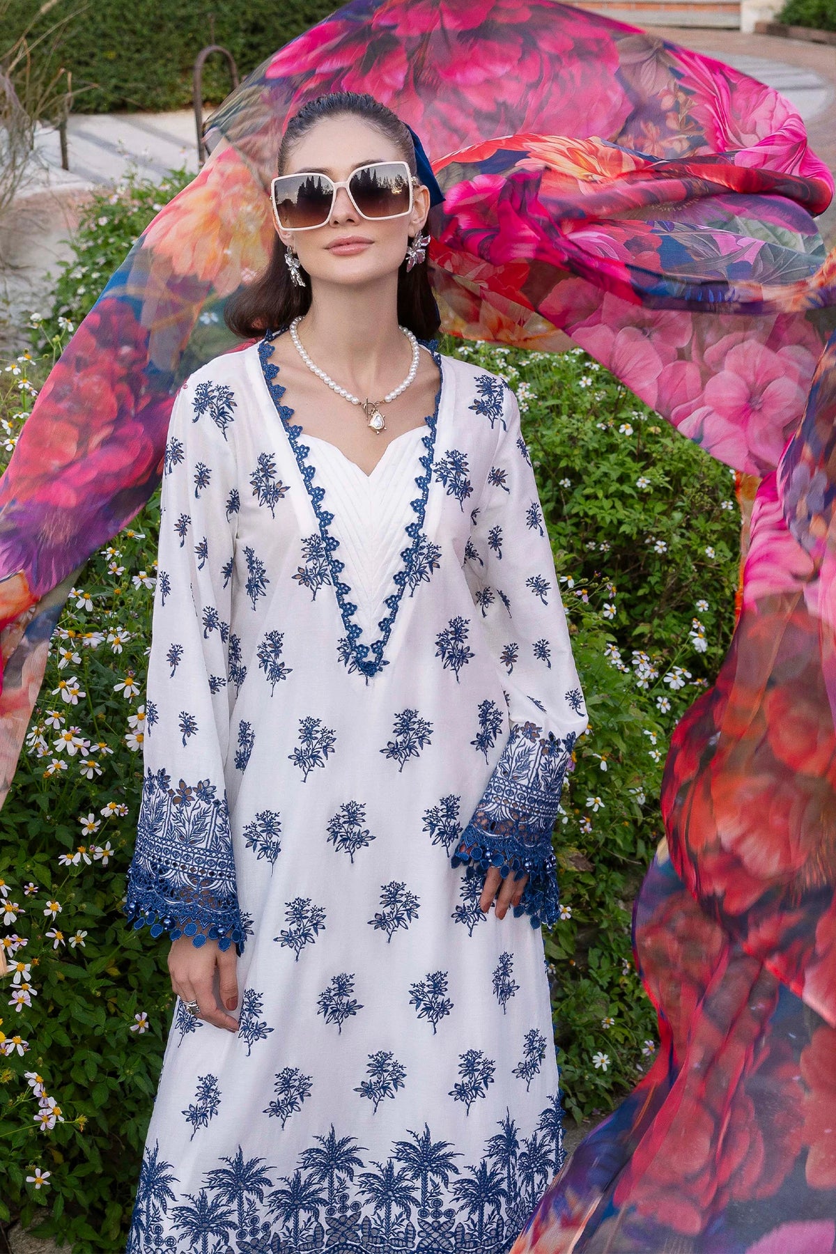 3 Piece – Embroidered Lawn
