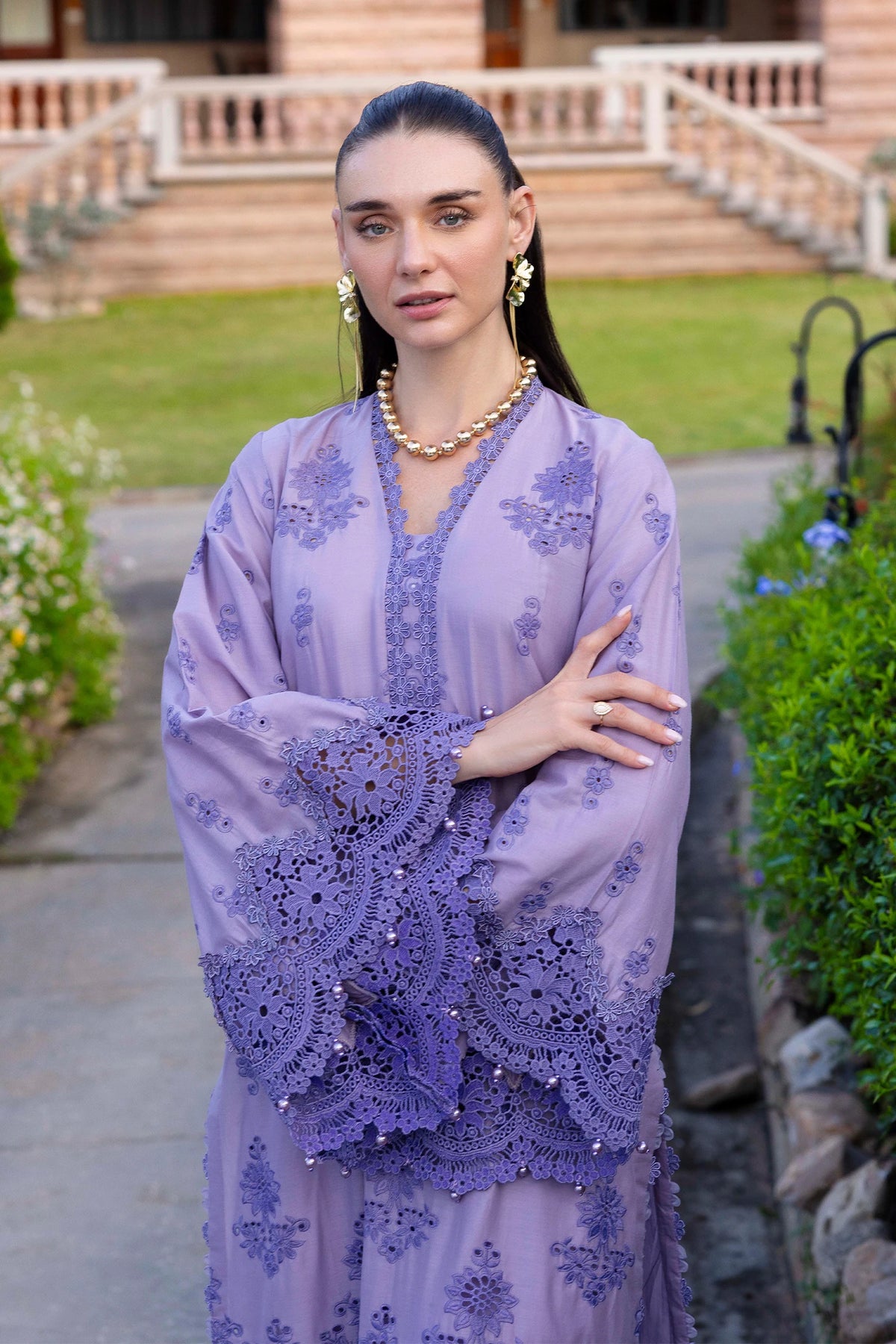 3 Piece – Embroidered Lawn