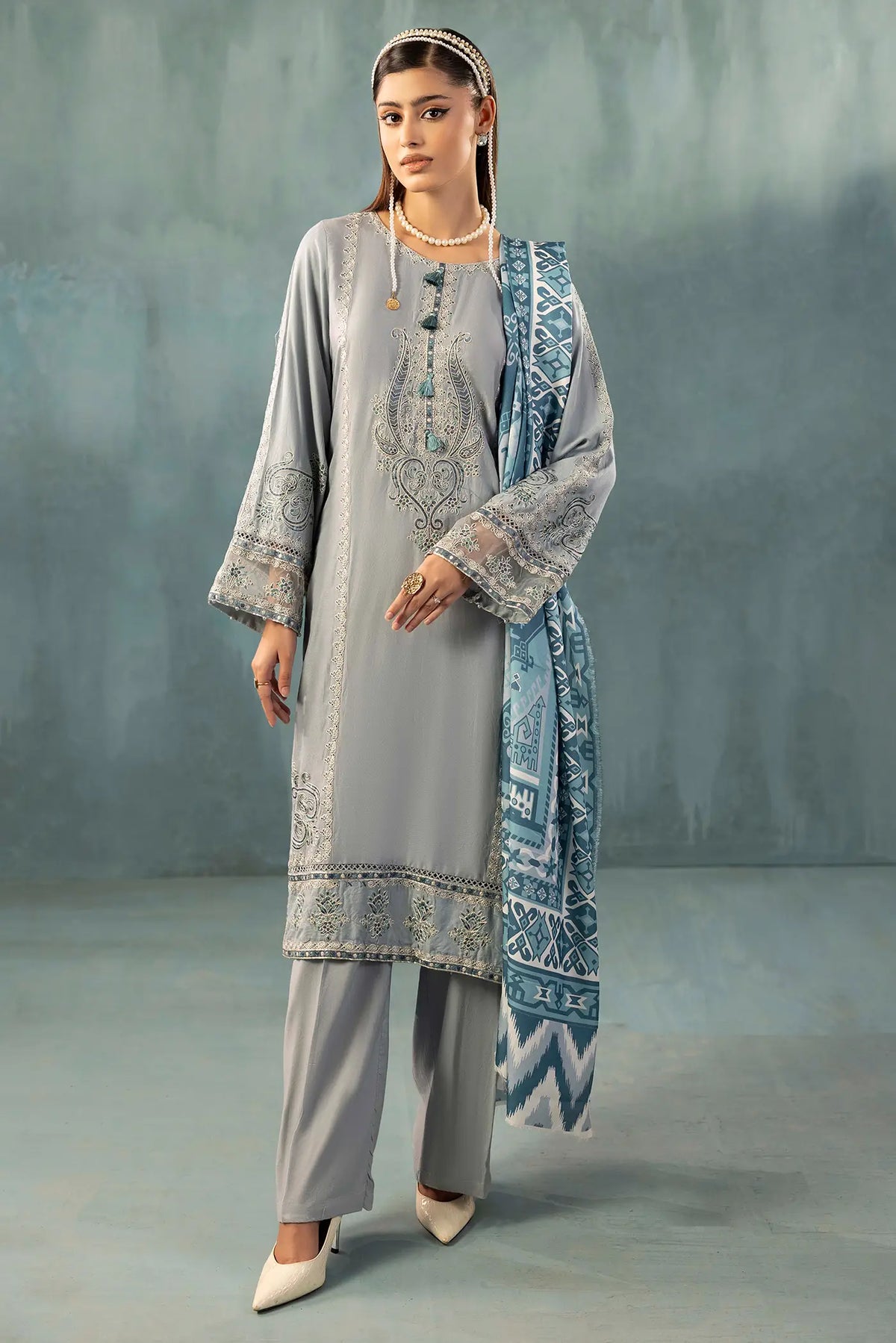3 Piece – Embroidered Linen