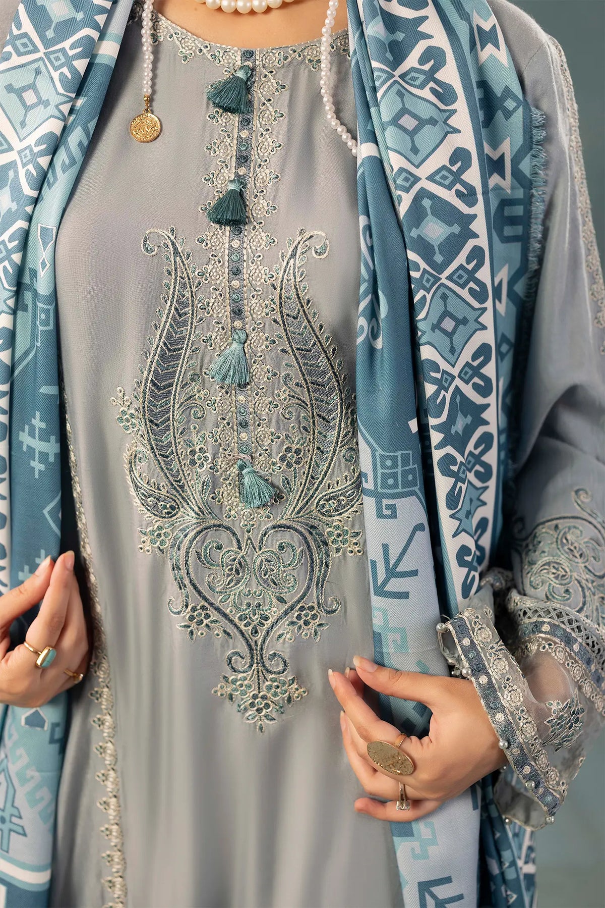 3 Piece – Embroidered Linen