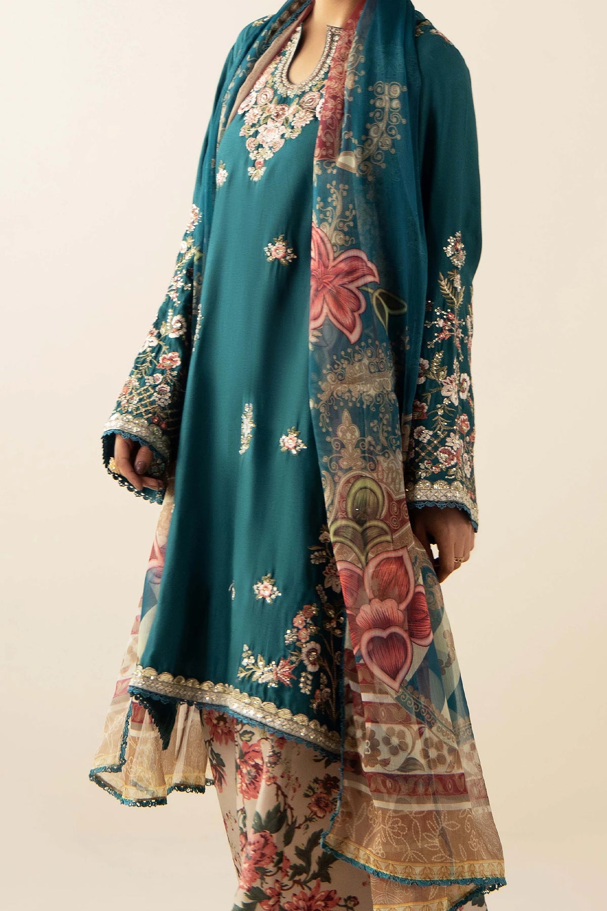 3 Piece – Embroidered Linen