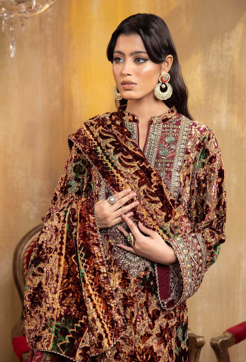 Plachi Embroidered'2 5557