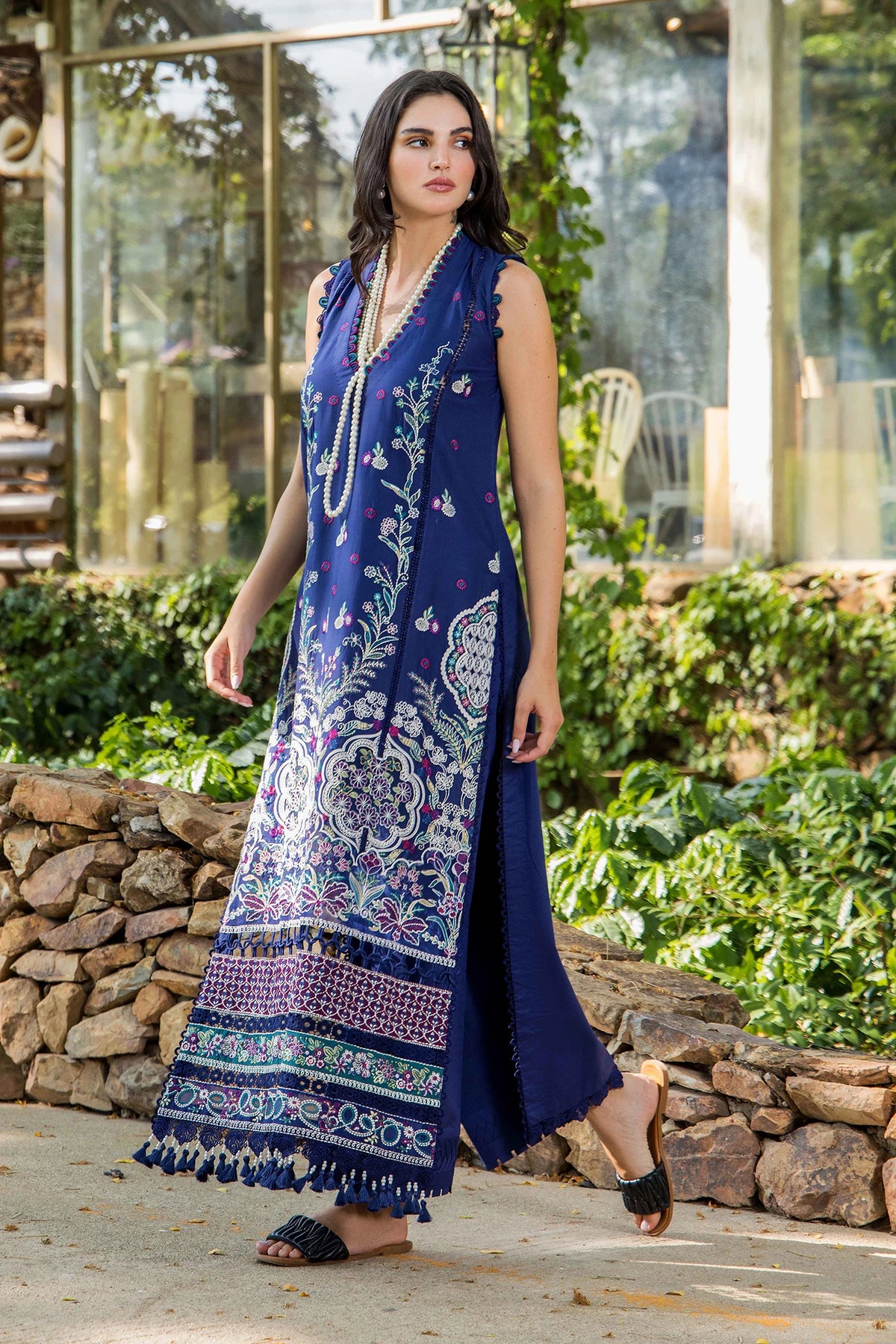 3 Piece – Embroidered Lawn