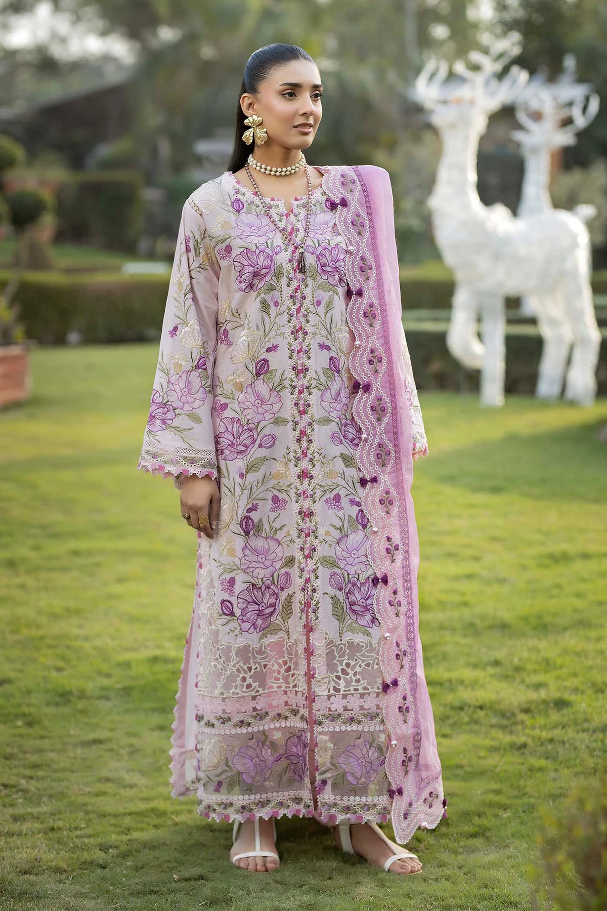 3 Piece – Embroidered Lawn