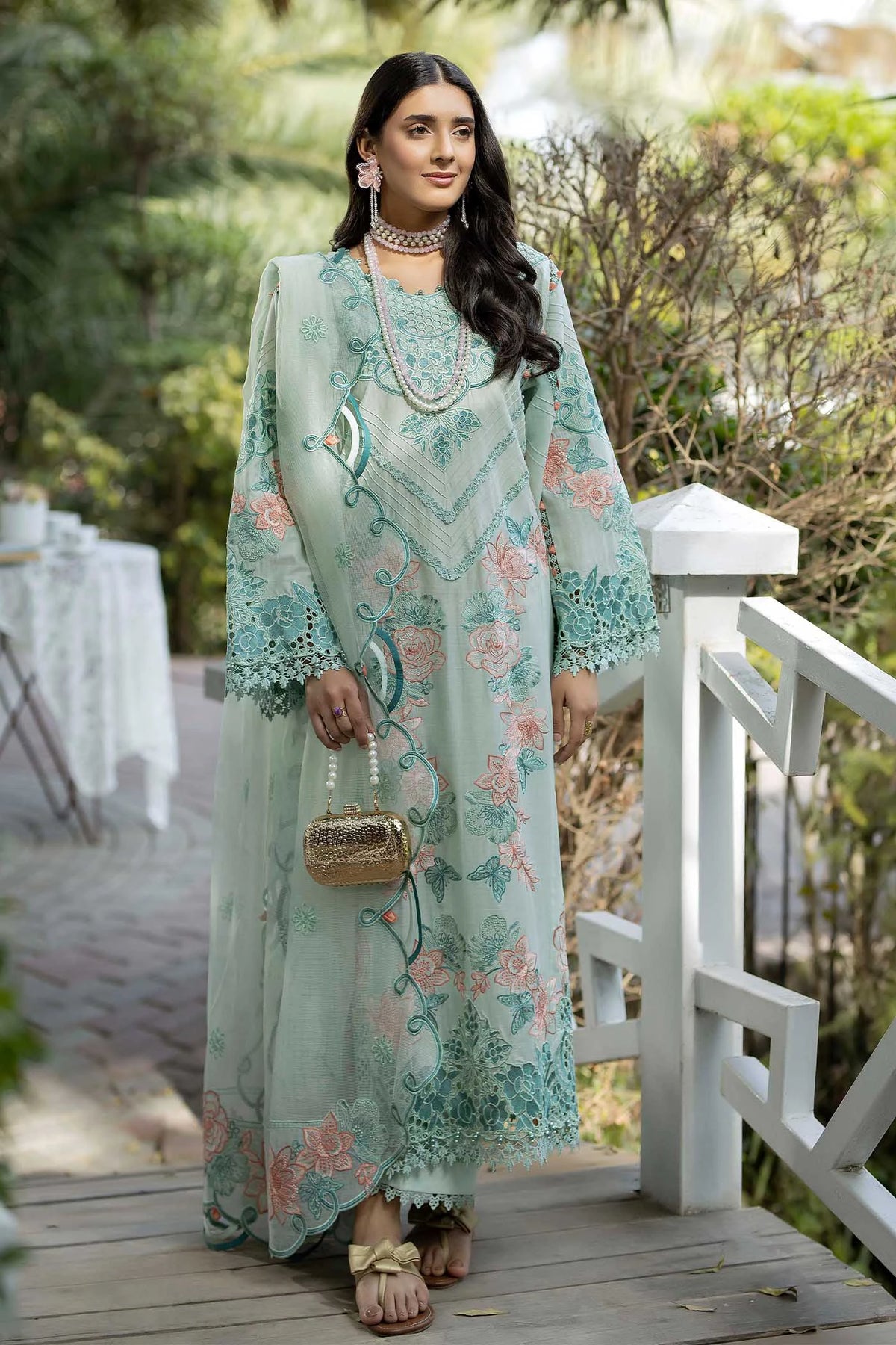 3 Piece – Embroidered Lawn
