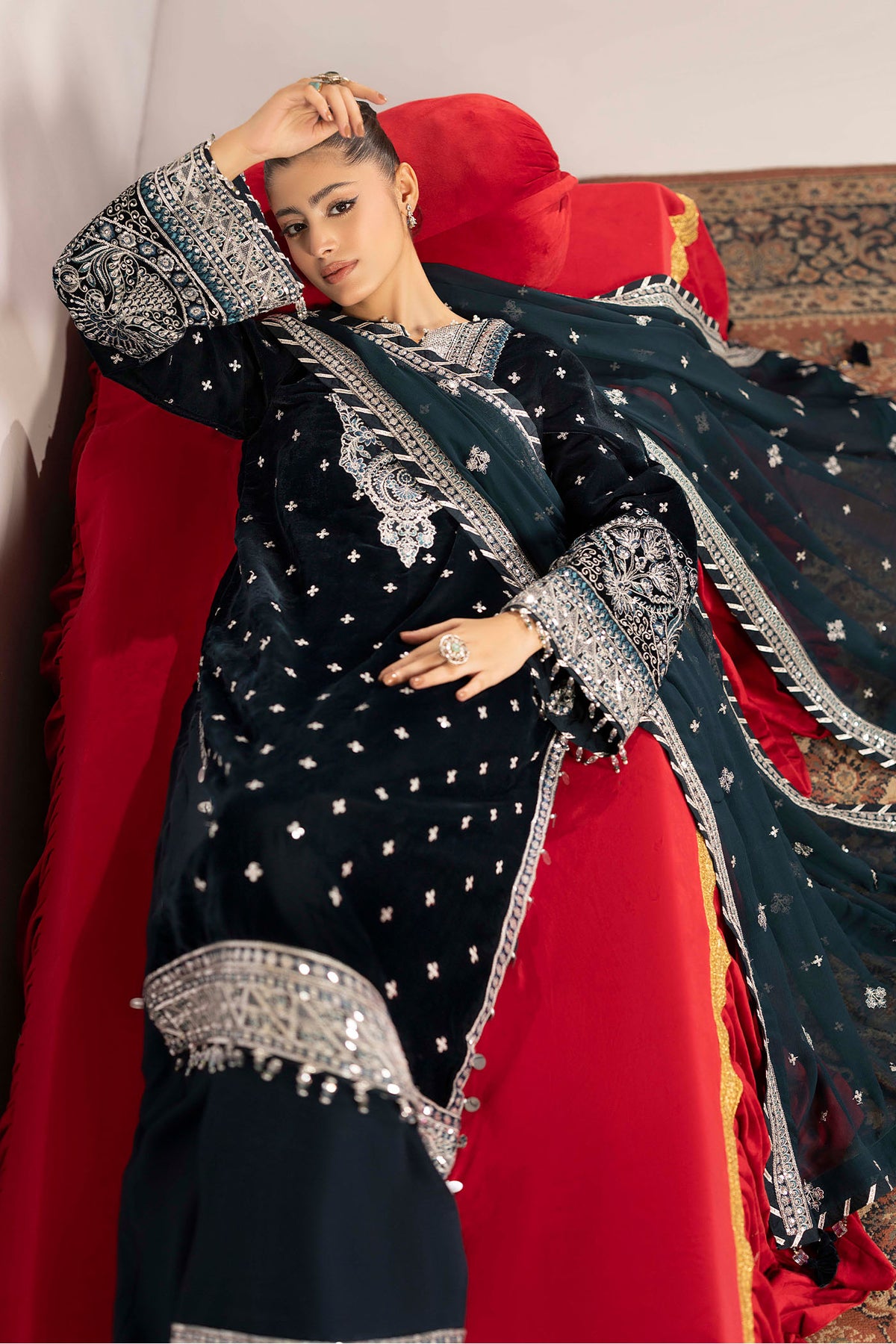 3 Piece – Embroidered Velvet