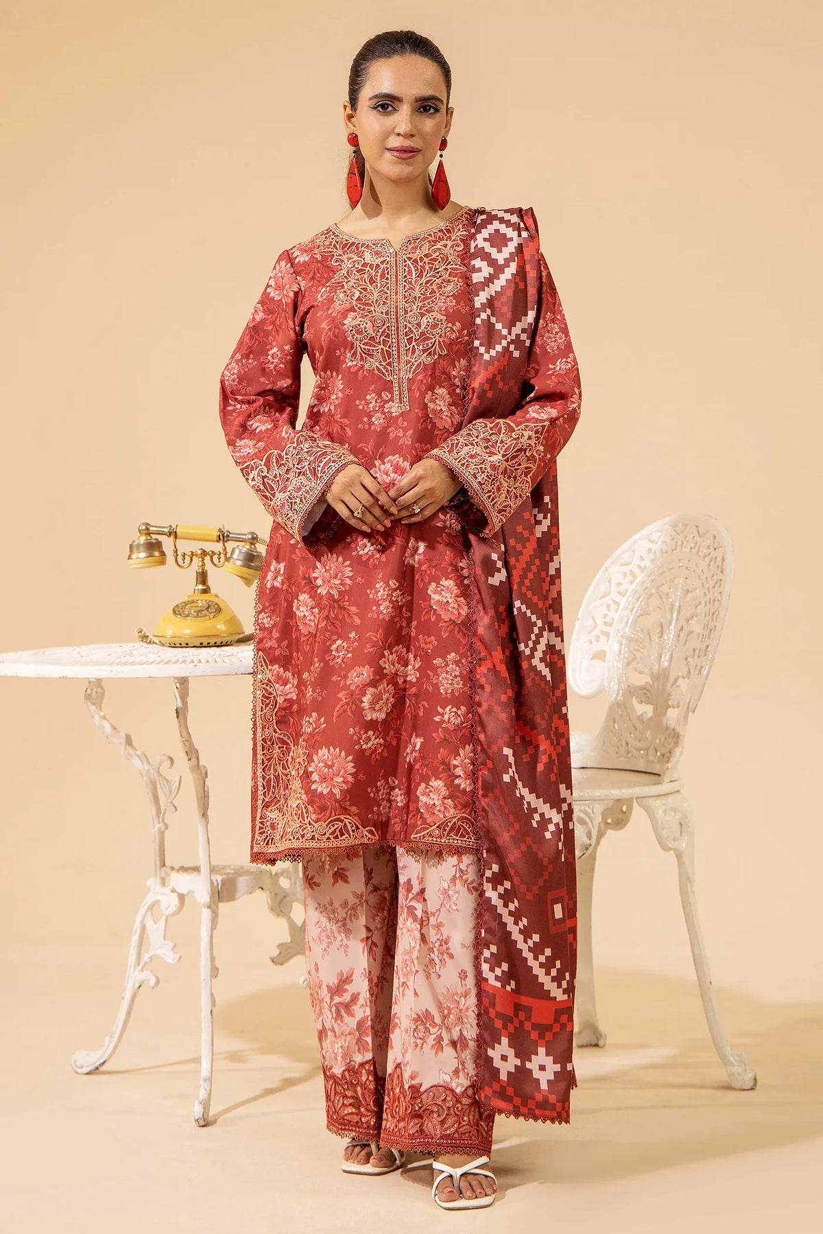 3 Piece – Printed Khaddar