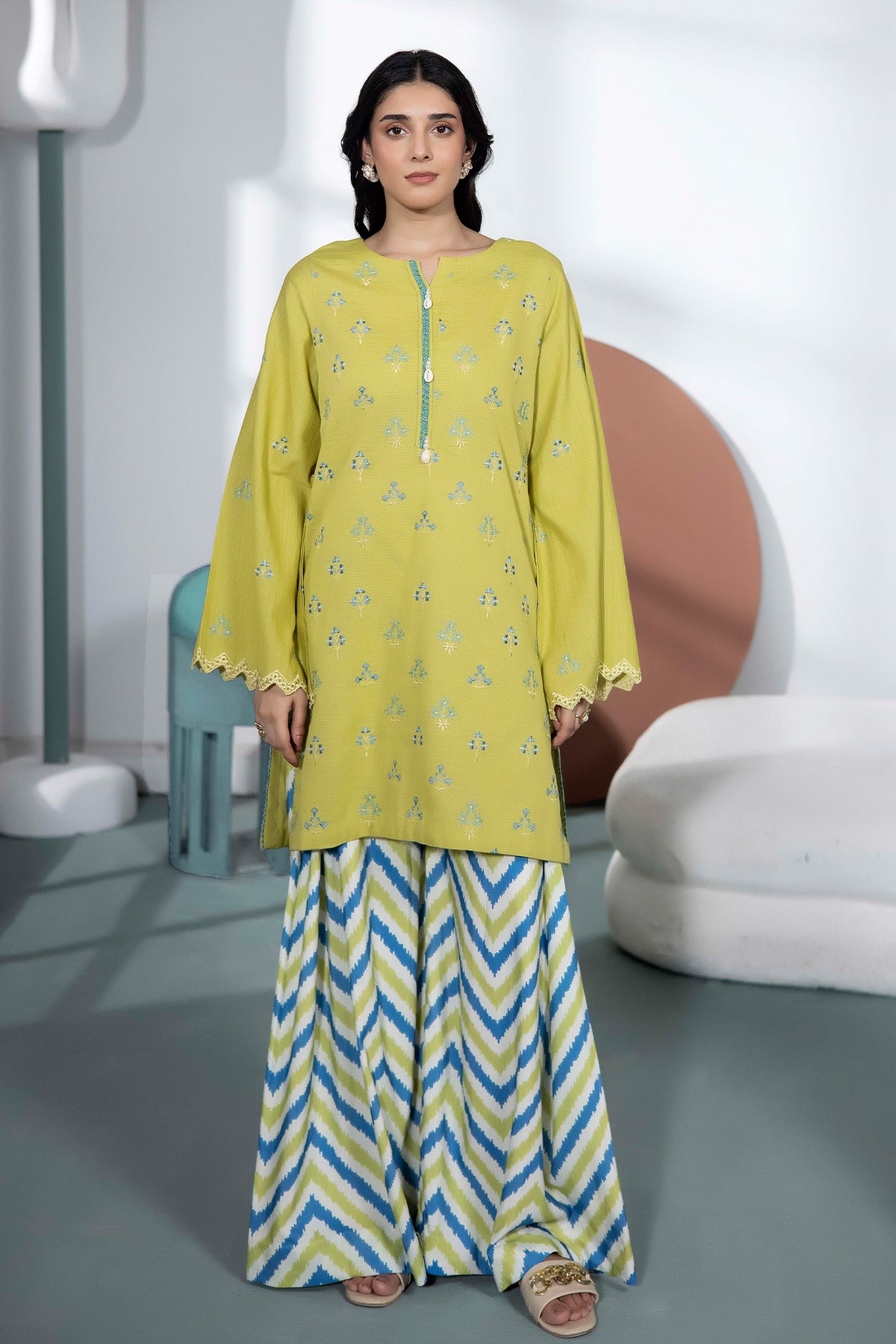 2 PIECE - EMBROIDERED KHADDAR