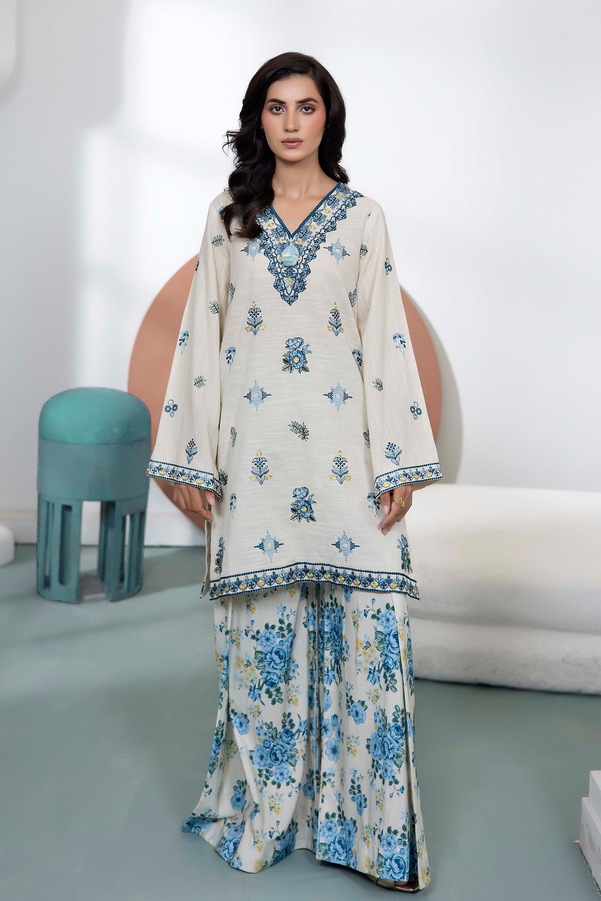 2 PIECE - EMBROIDERED KHADDAR