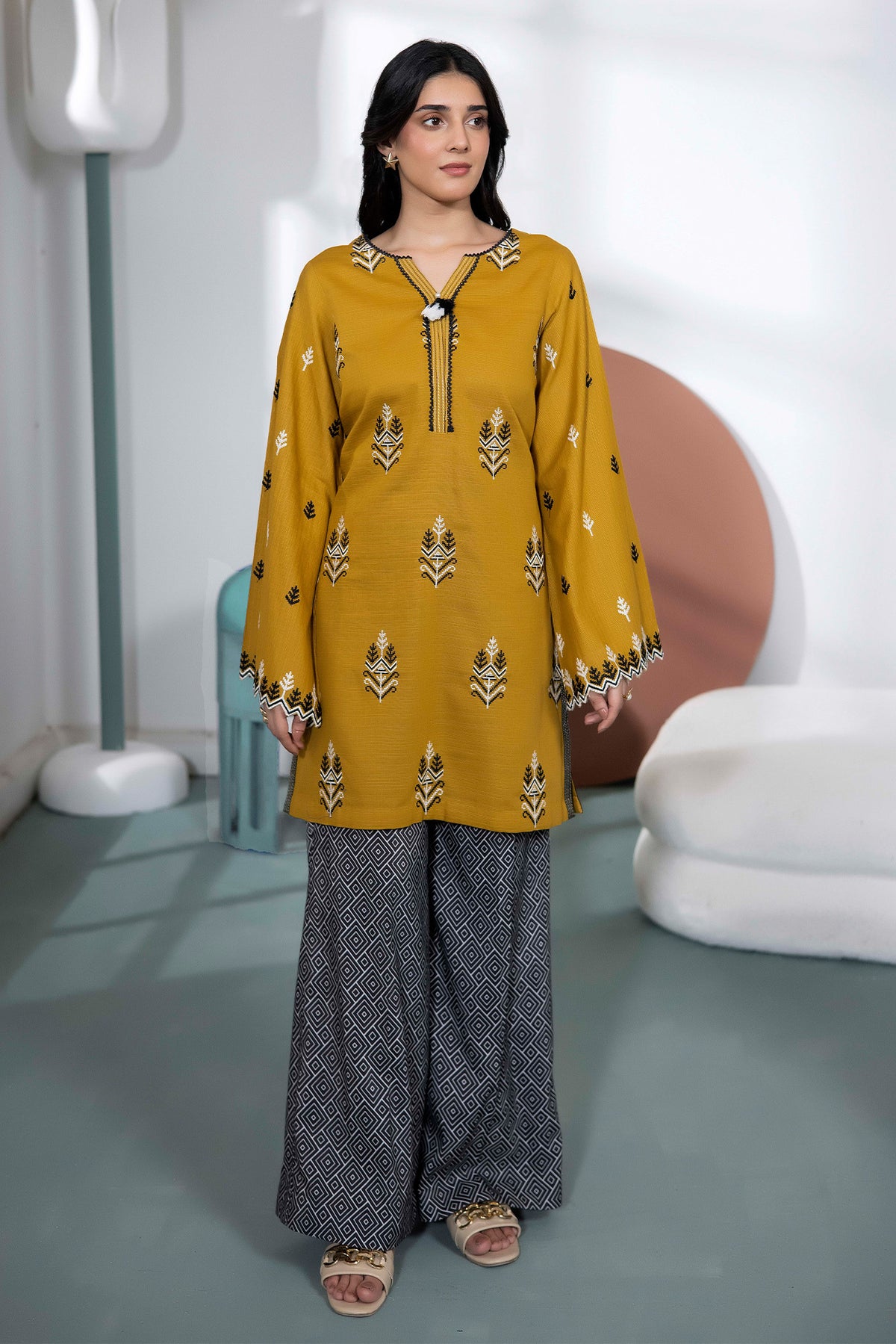 2 PIECE - EMBROIDERED KHADDAR