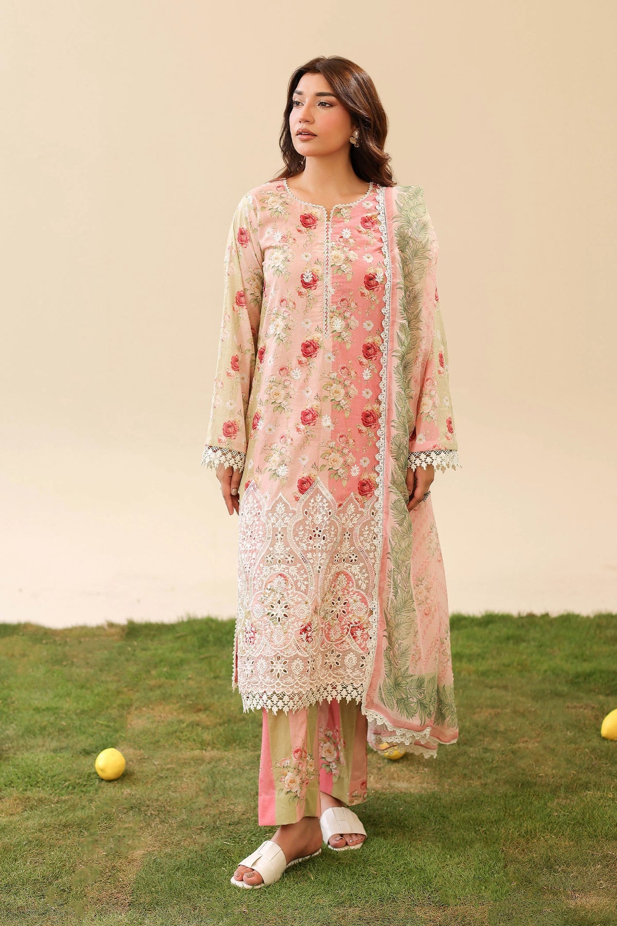3 Piece – Embroidered Lawn