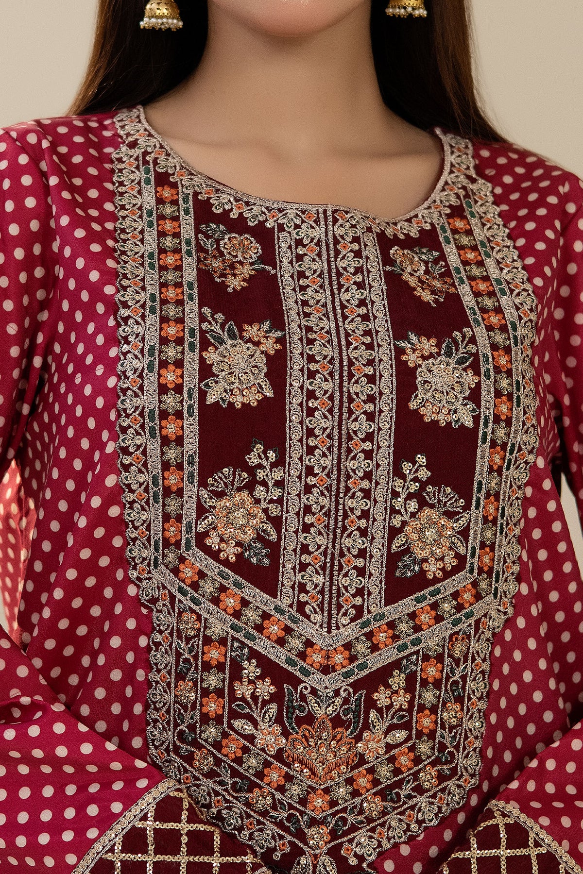 2 Piece – Embroidered Crepe Silk
