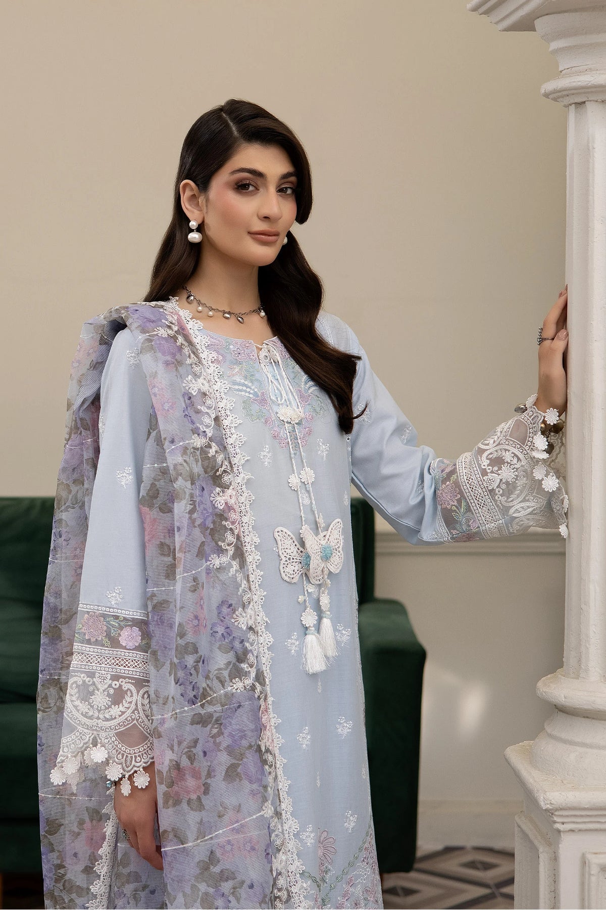 3 Piece – Embroidered Lawn