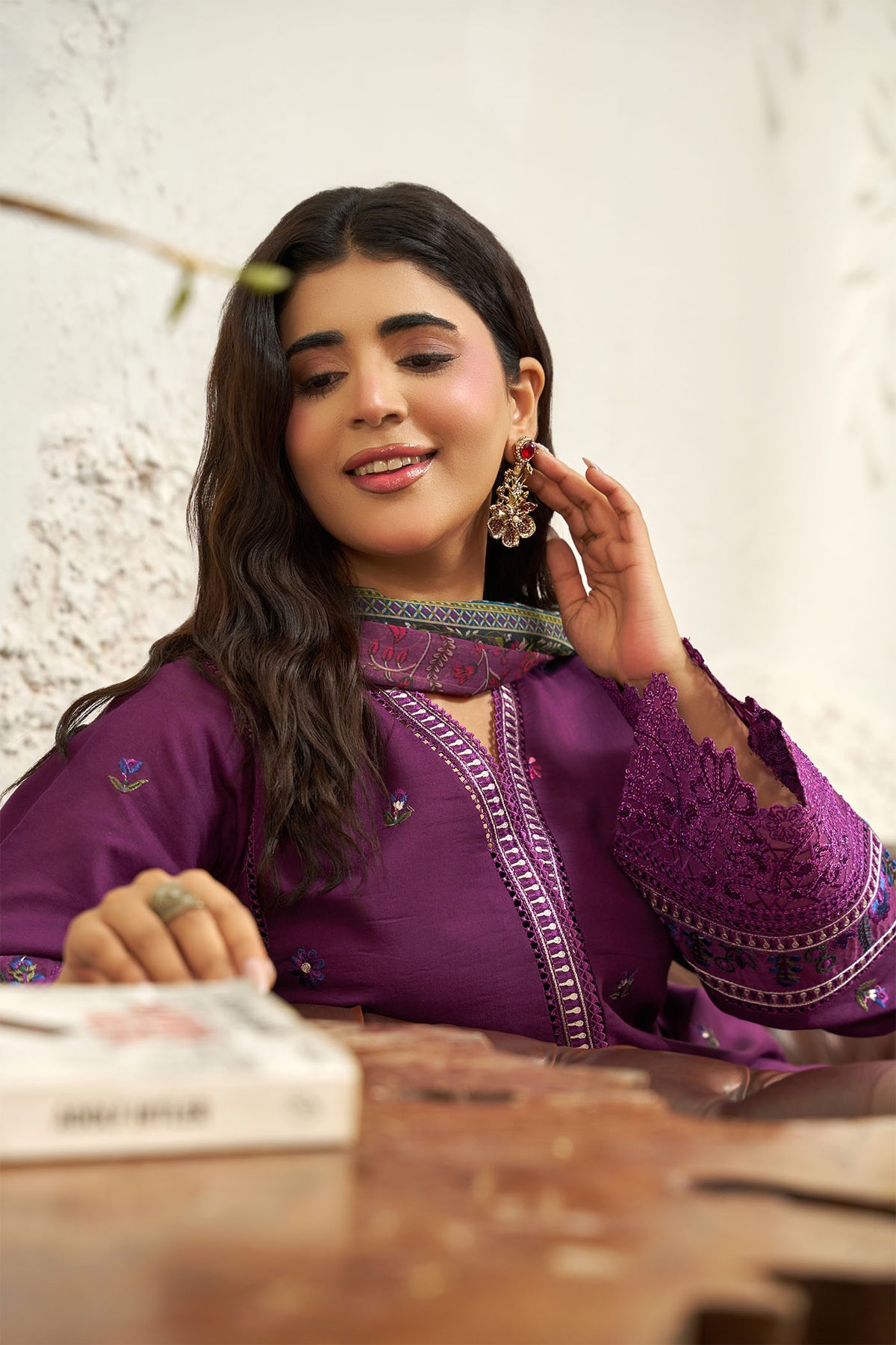 3 PIECE - EMBROIDERED LINEN EMB-711-C