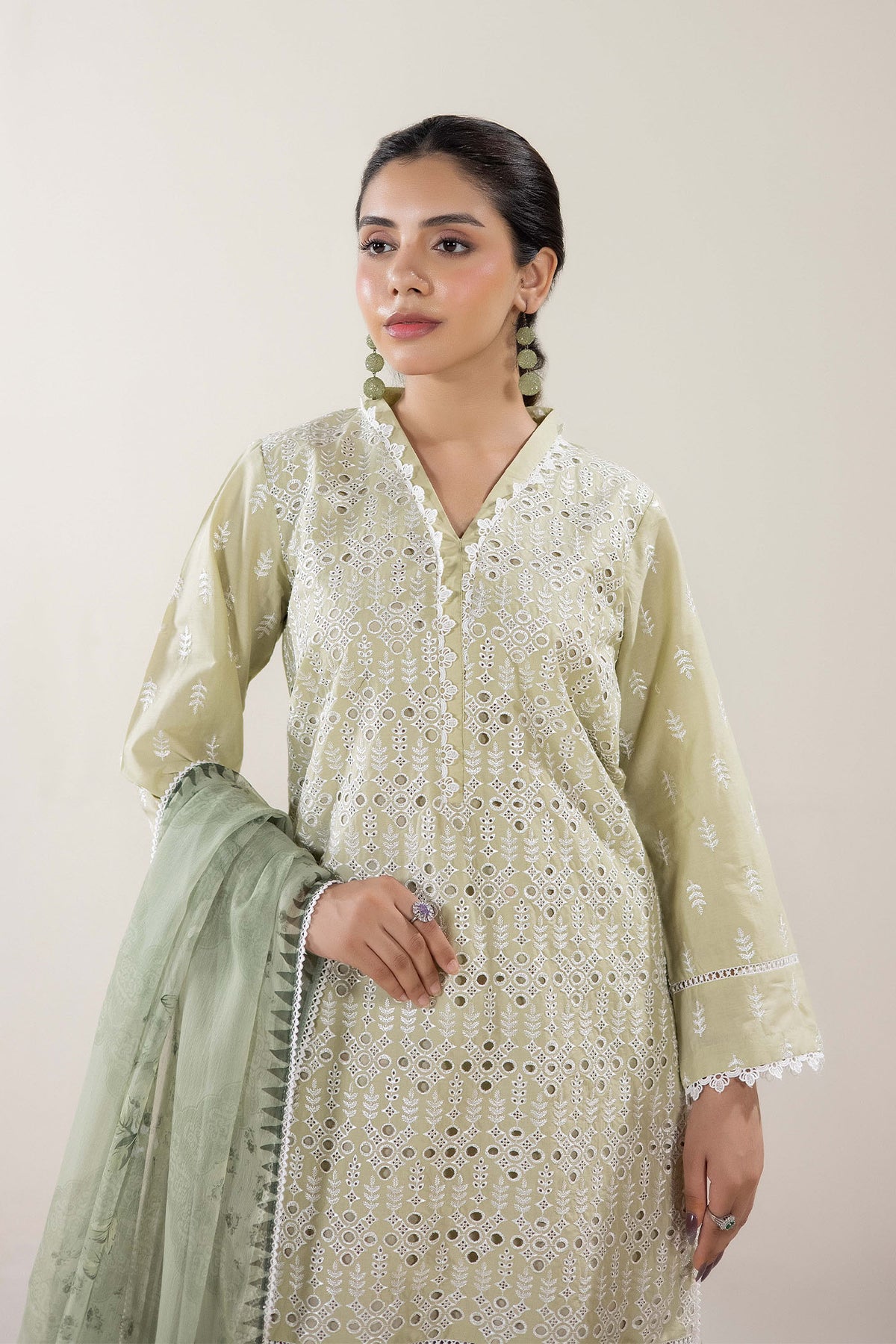 3 Piece – Embroidered Lawn
