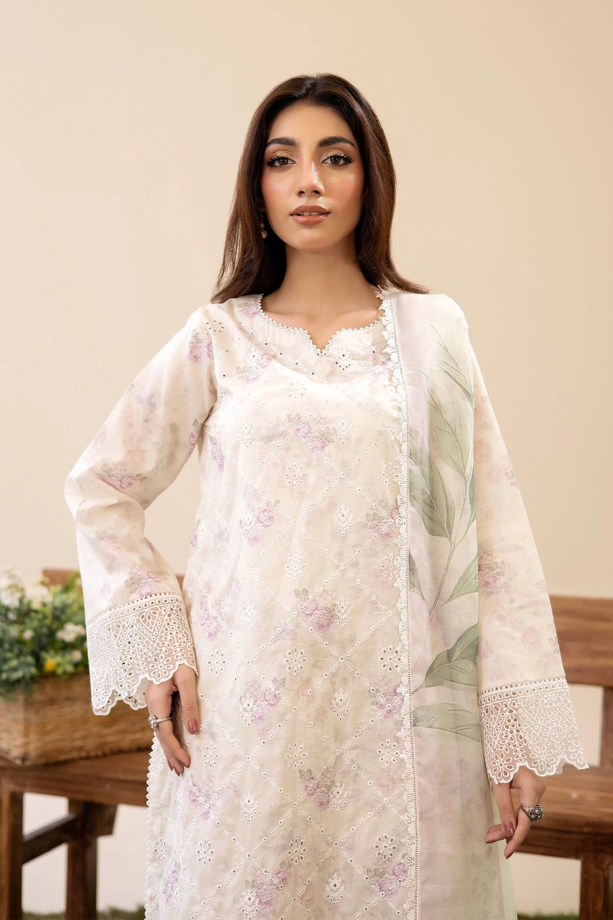 3 Piece – Embroidered Lawn