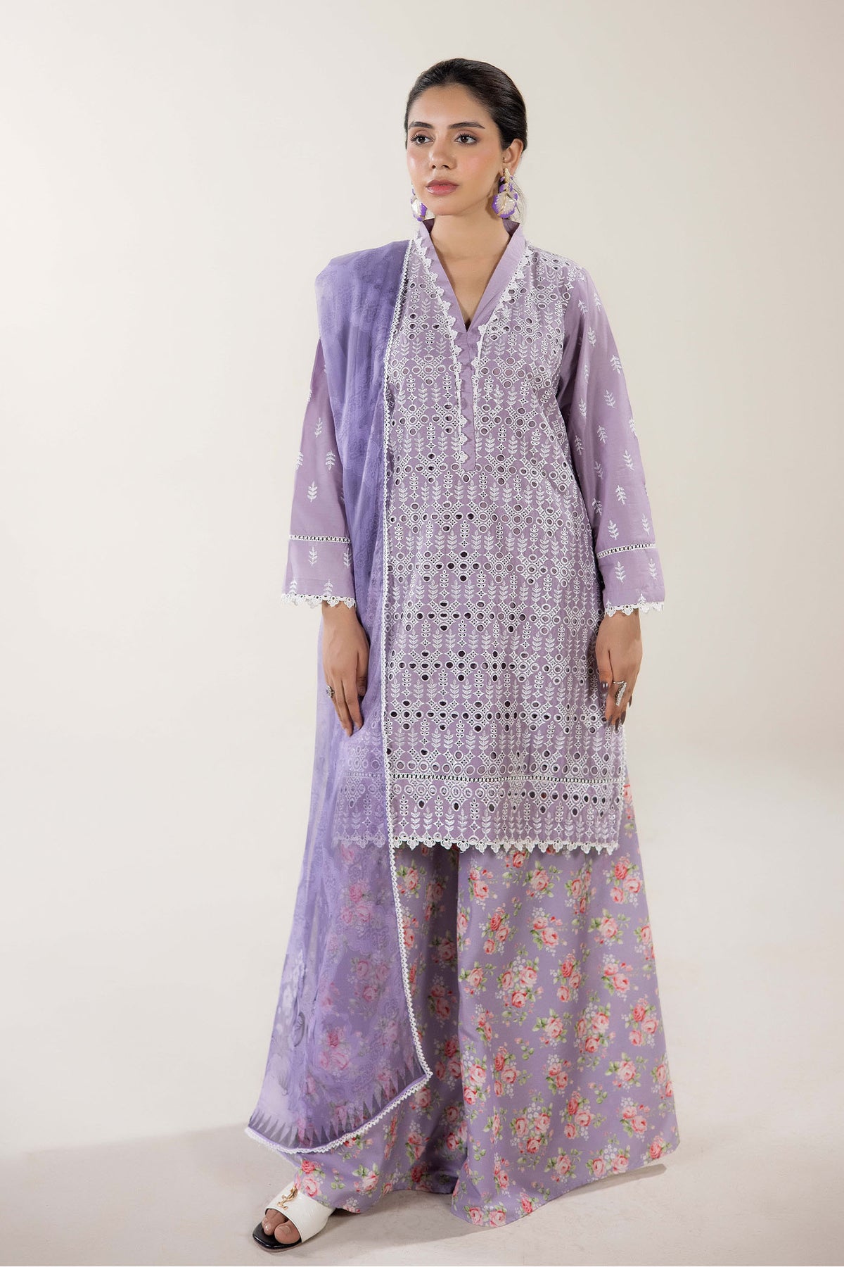 3 Piece – Embroidered Lawn