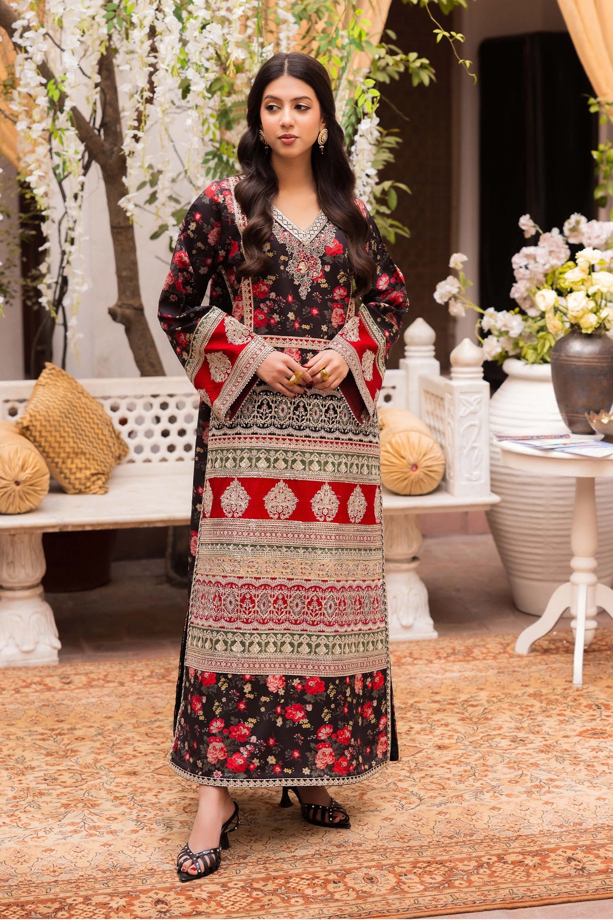 2 Piece – Embroidered Lawn
