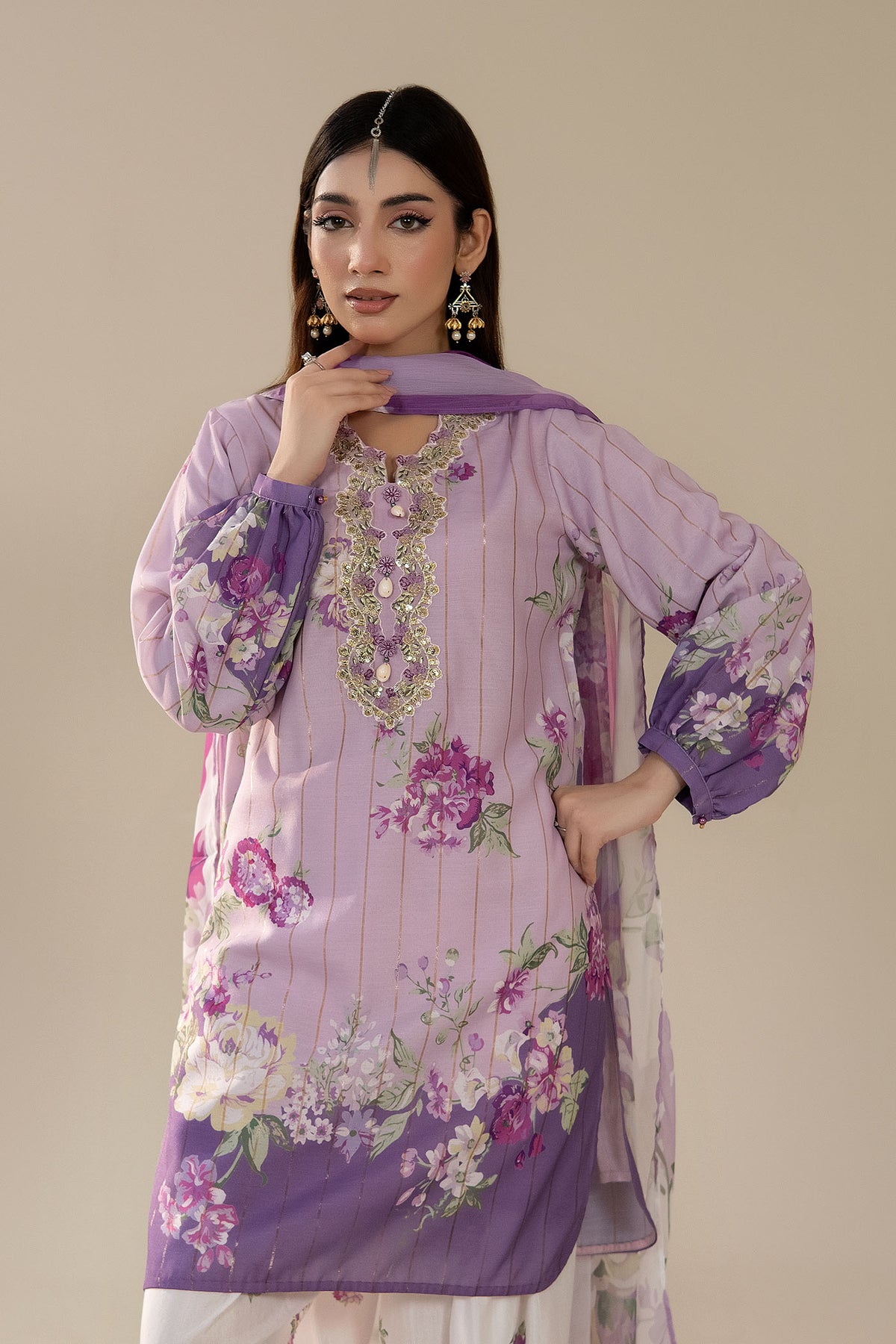 CHINTZ-02