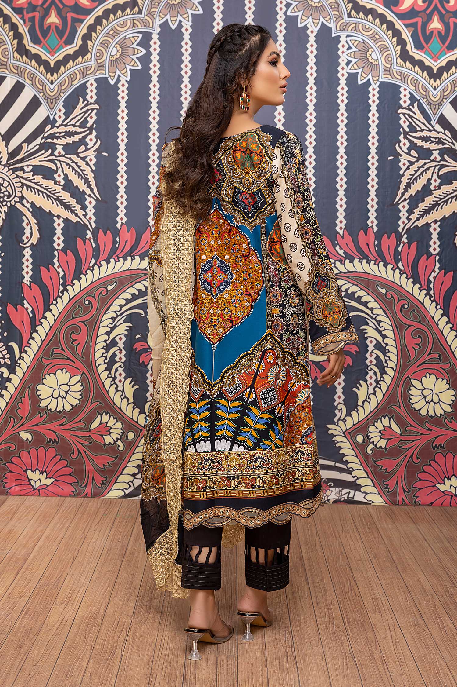 Glamor Sand - Printed & Embroidered Lawn Pret 3PC