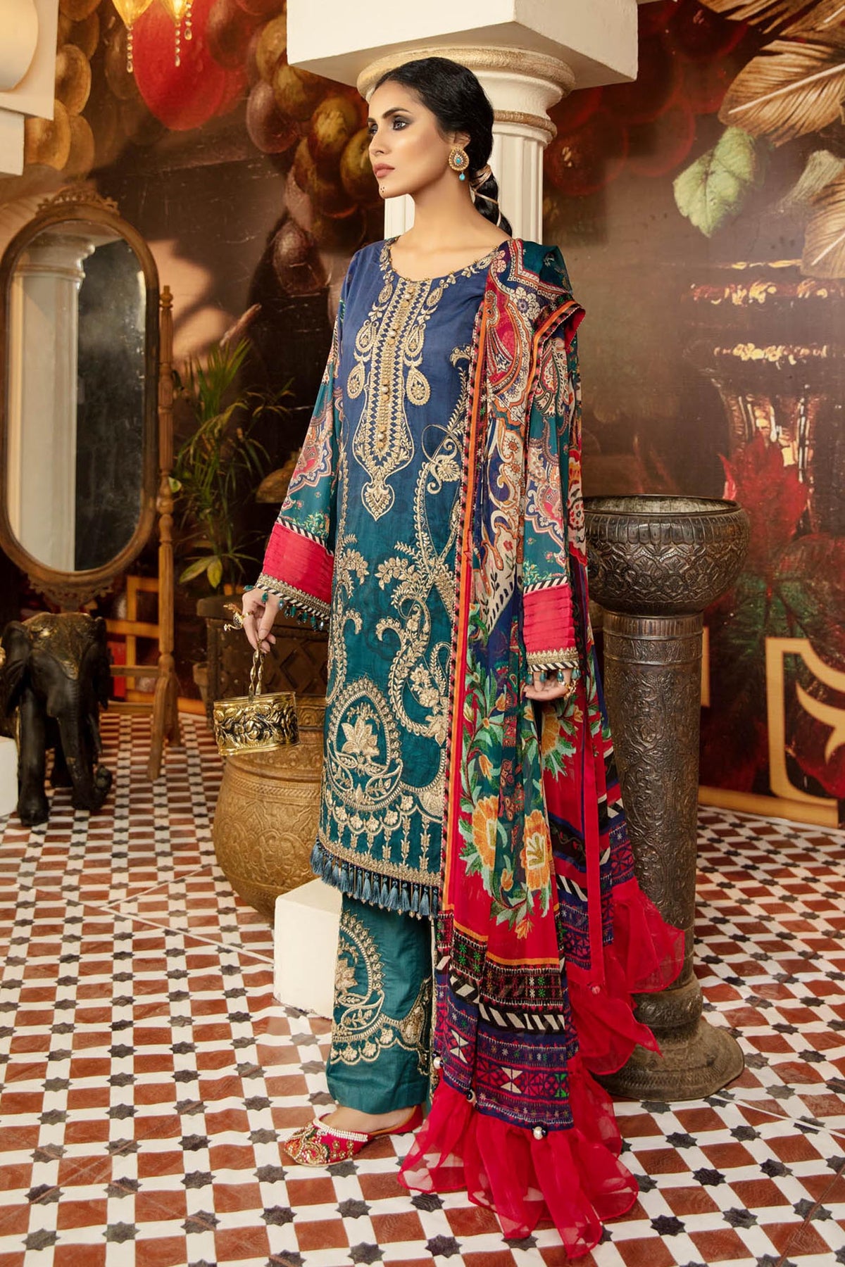 3 Piece – Embroidered Lawn