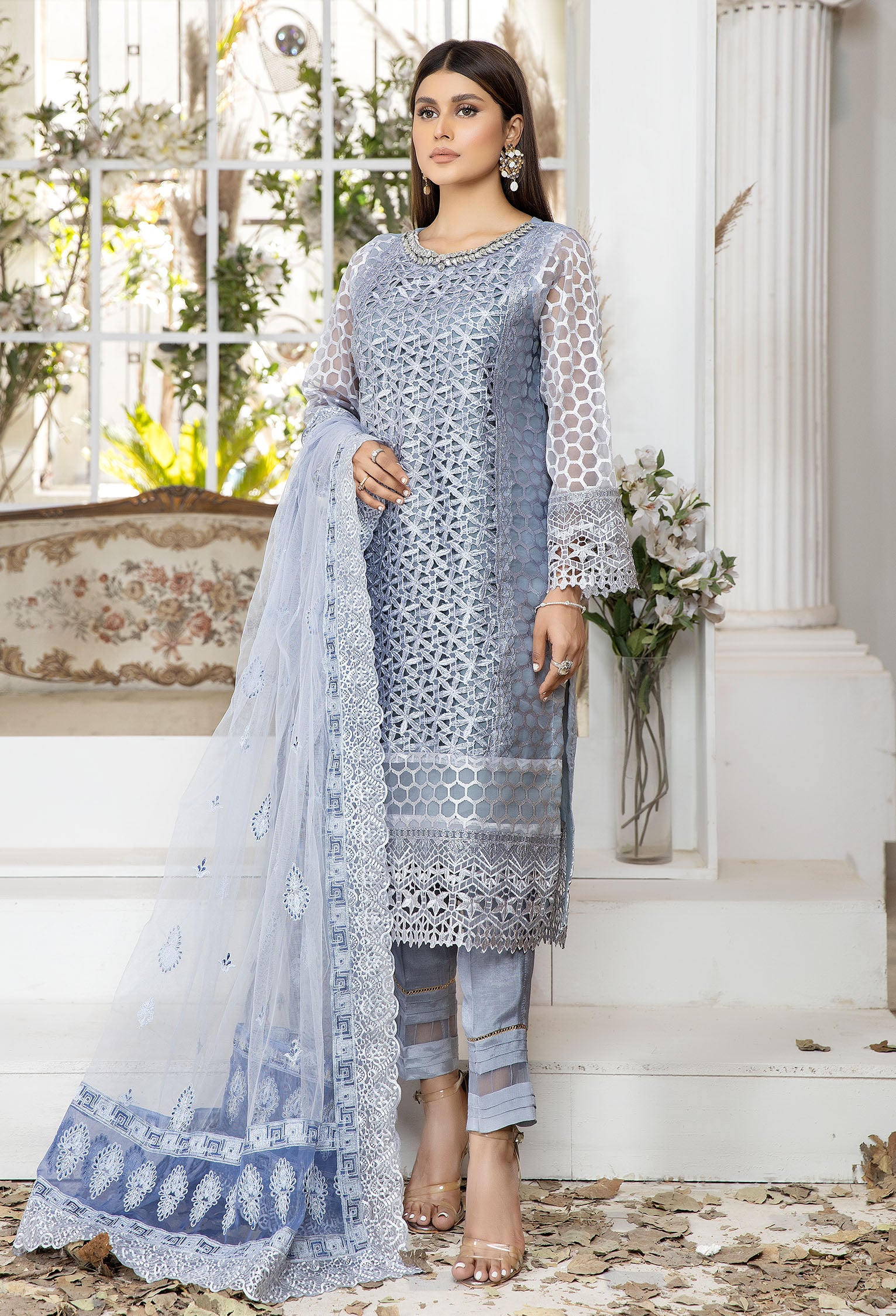 Regent Grey - Embroidered Organza Pret
