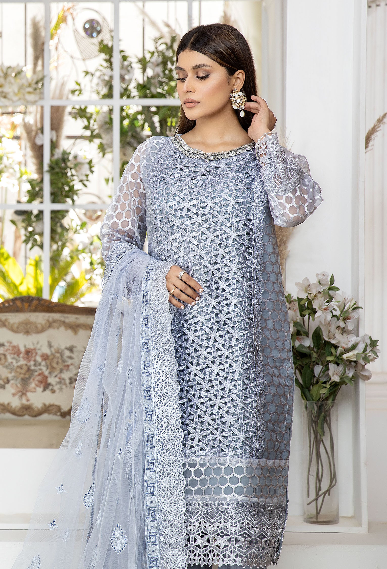 Regent Grey - Embroidered Organza Pret