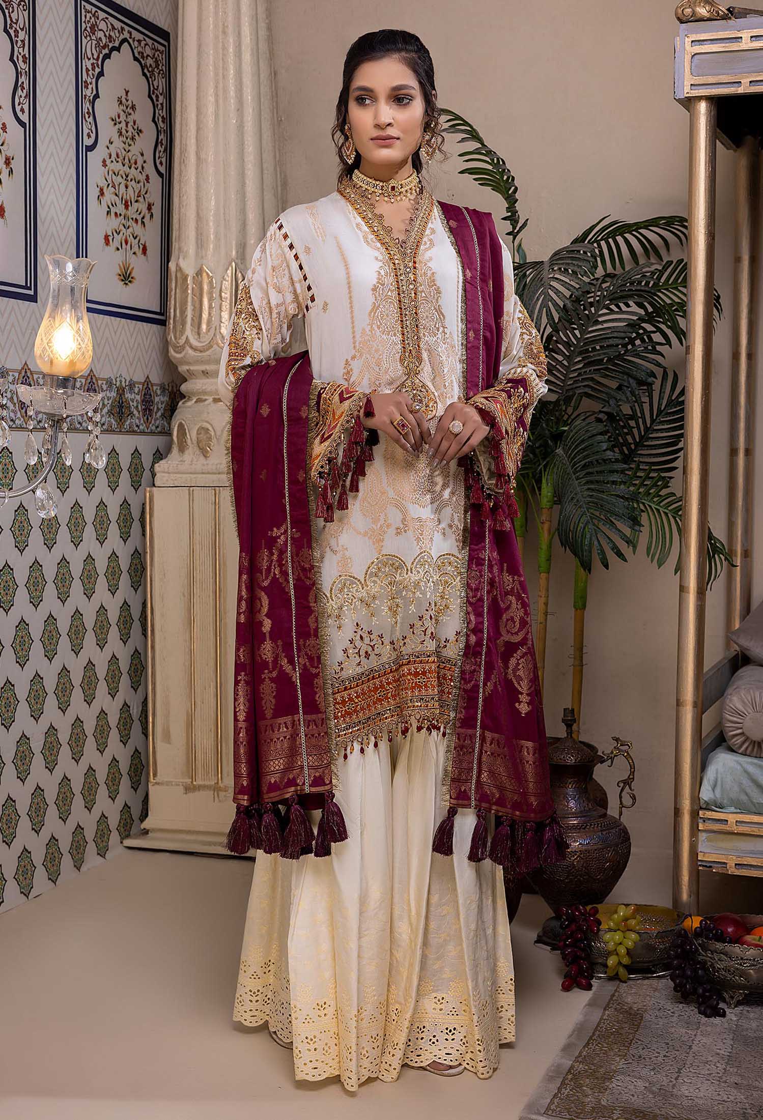 Valley - Schiffli Embroidered Jacquard Lawn 3PC