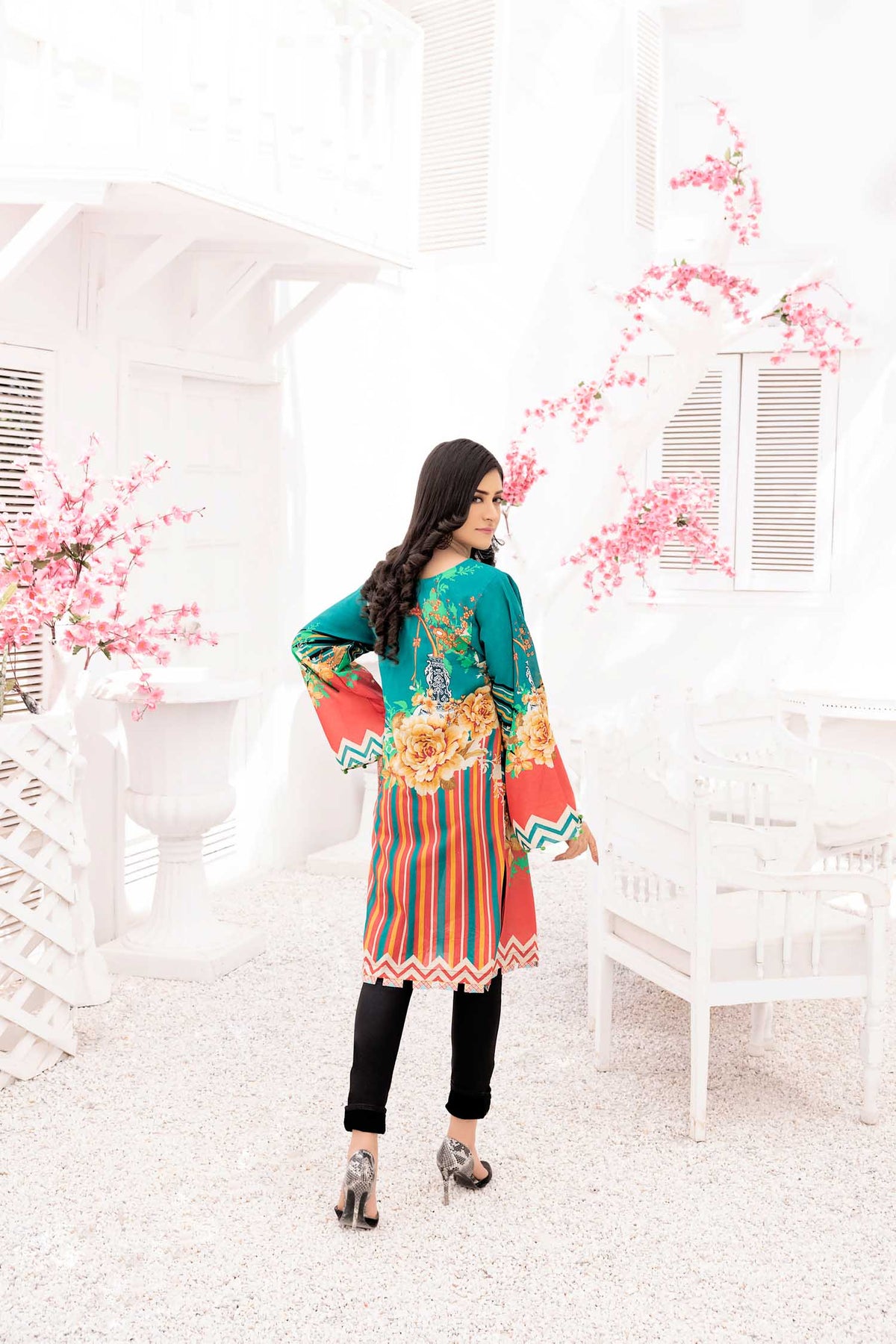 1 Piece – Printed Lawn