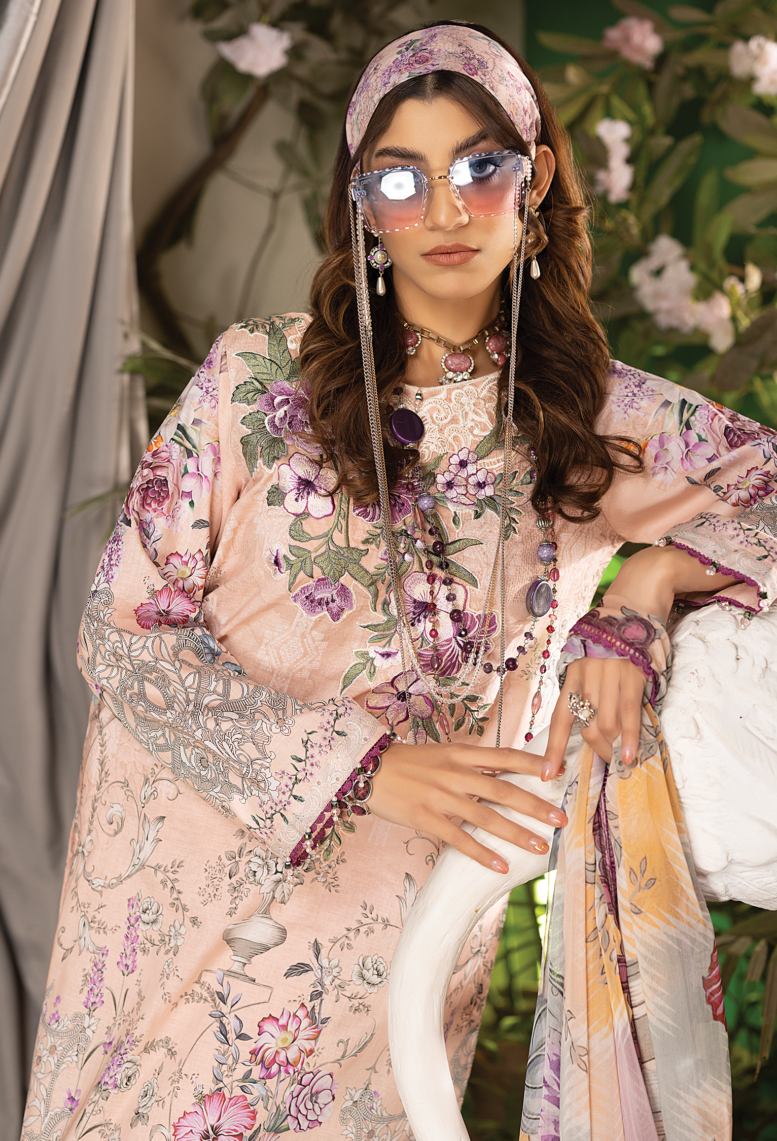 FRUITY FLORALS