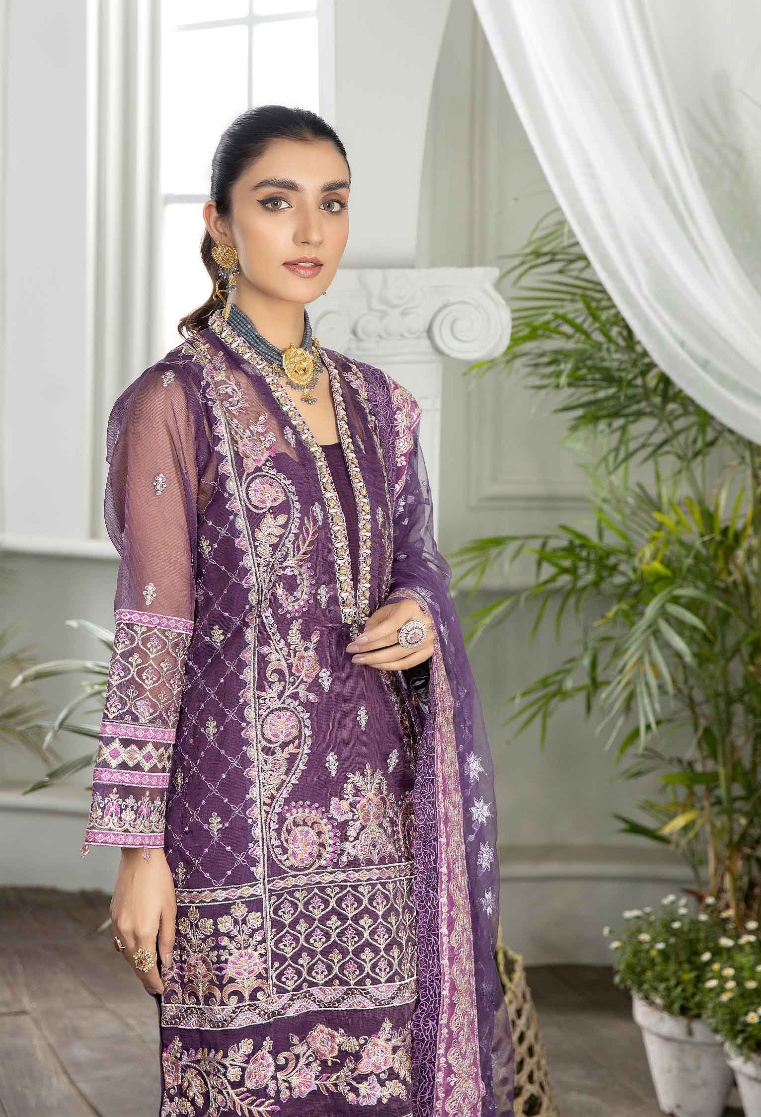 5064 - Amira