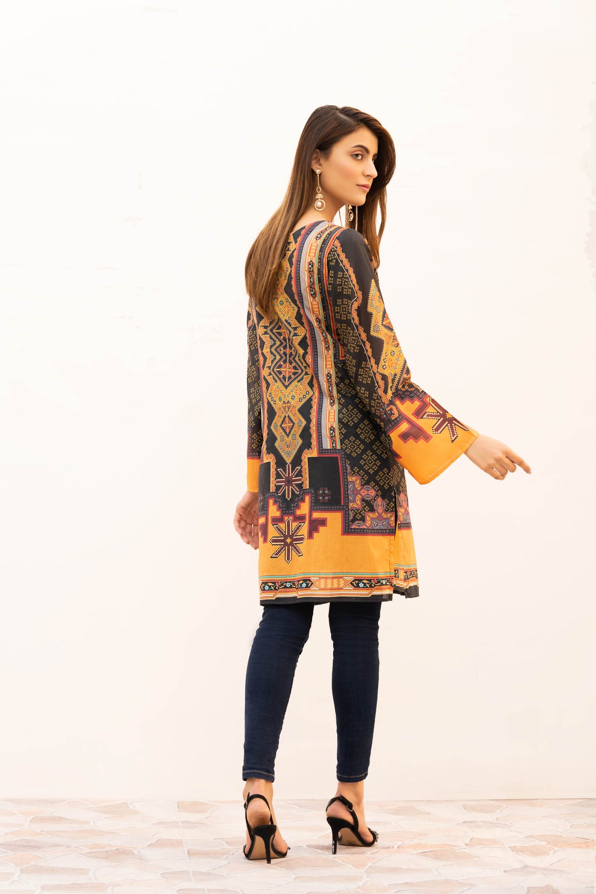 1 Piece – Printed Lawn