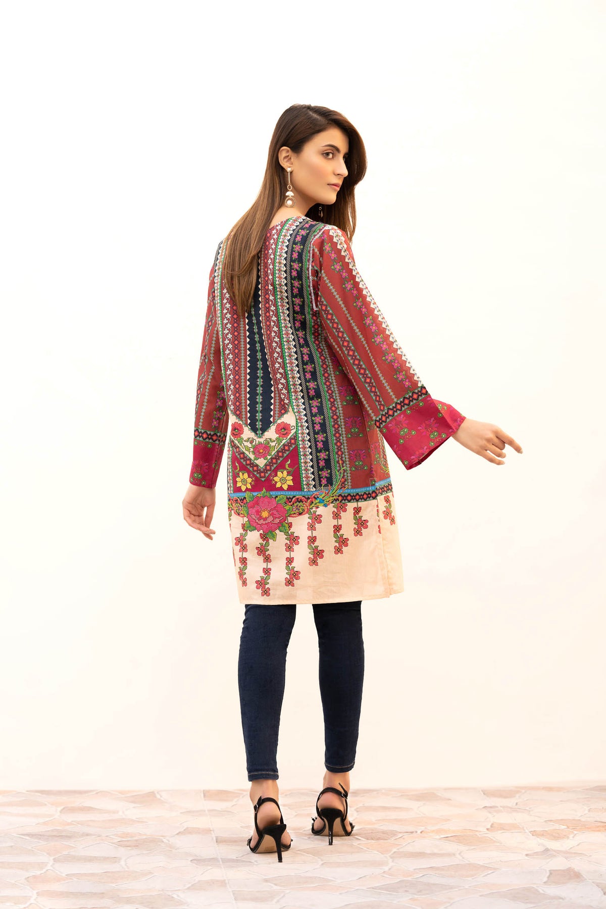 1 Piece – Printed Lawn