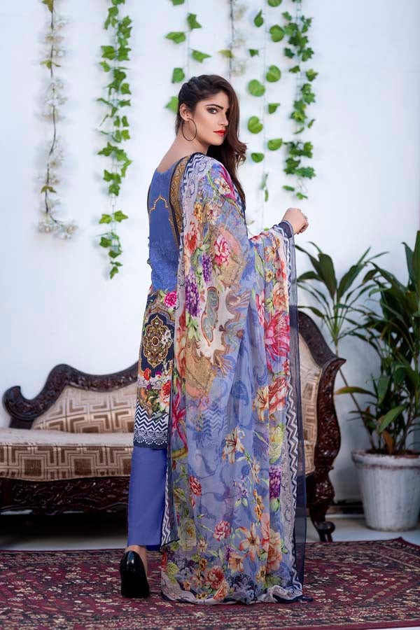 Auburn - Digital Printed & Embroidered Karandi 3PC