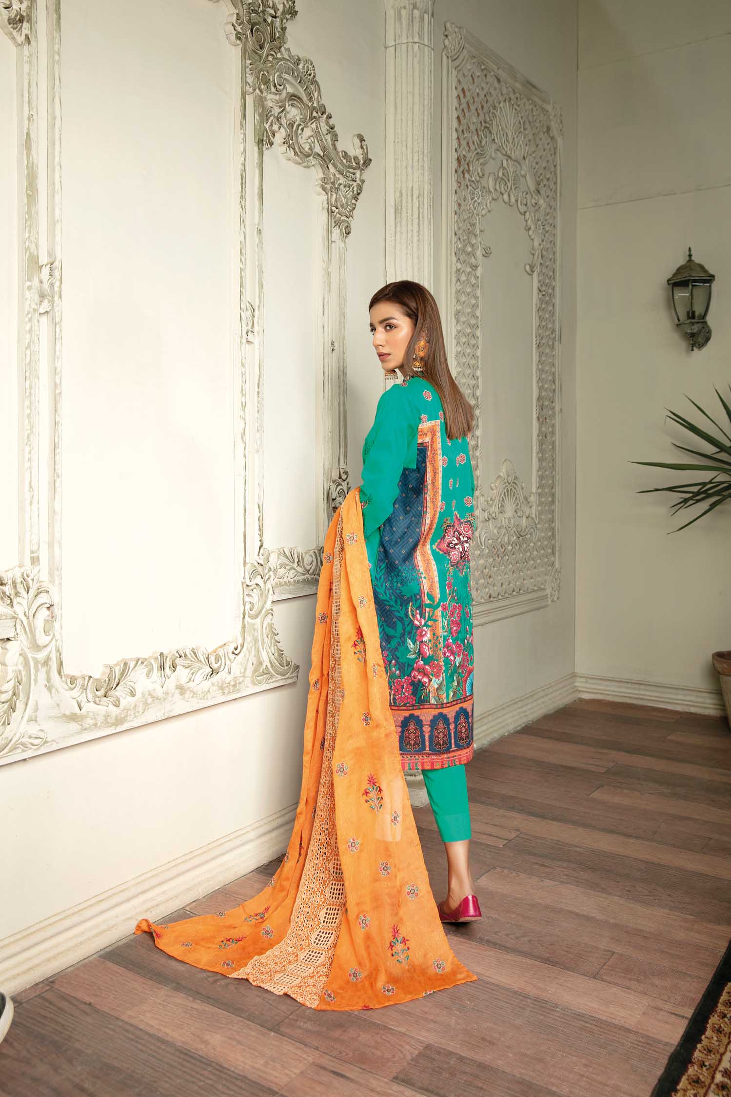 Phantum - Digital Printed & Embroidered Lawn 3PC