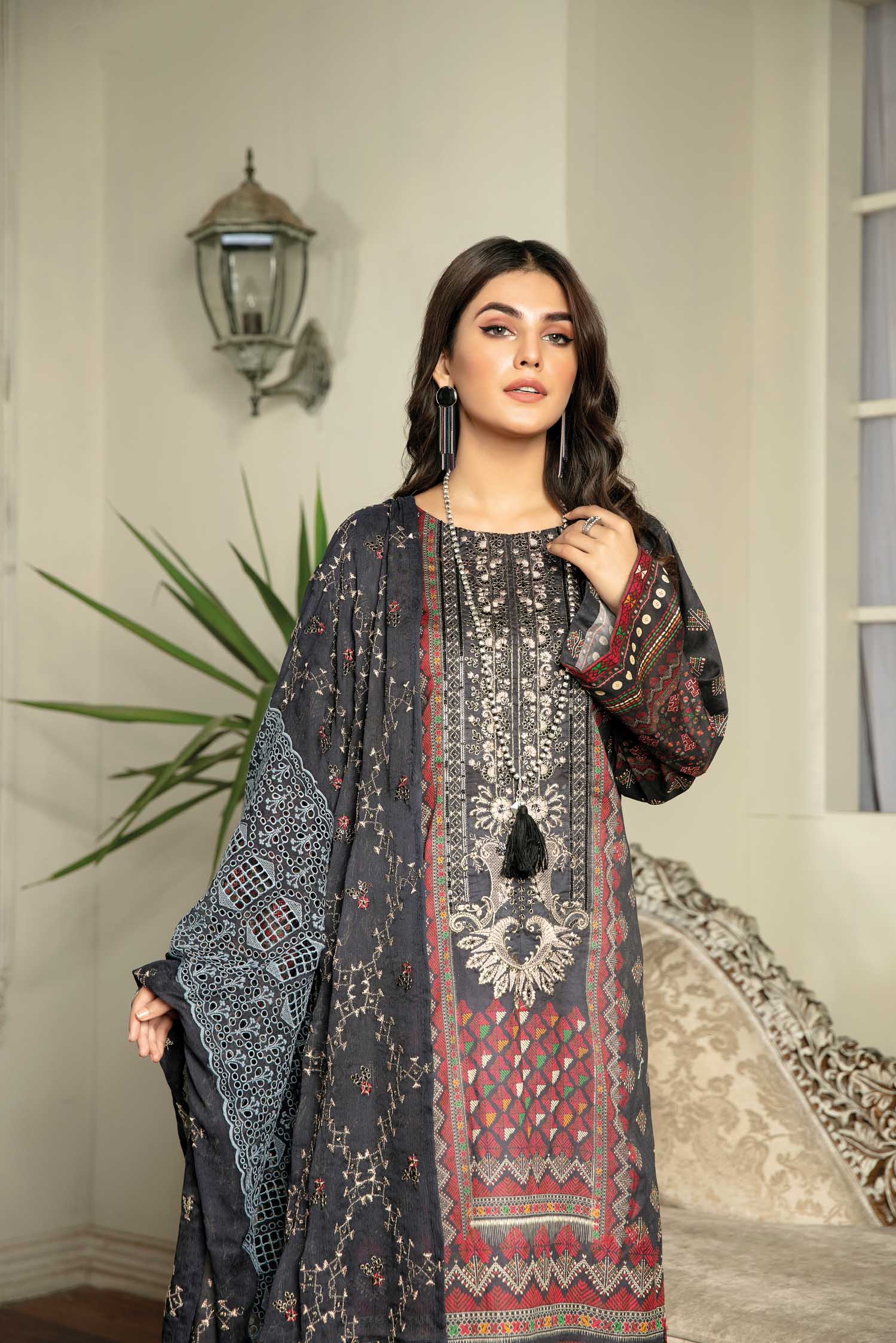 Silver Jent - Digital Printed & Embroidered Lawn 3PC