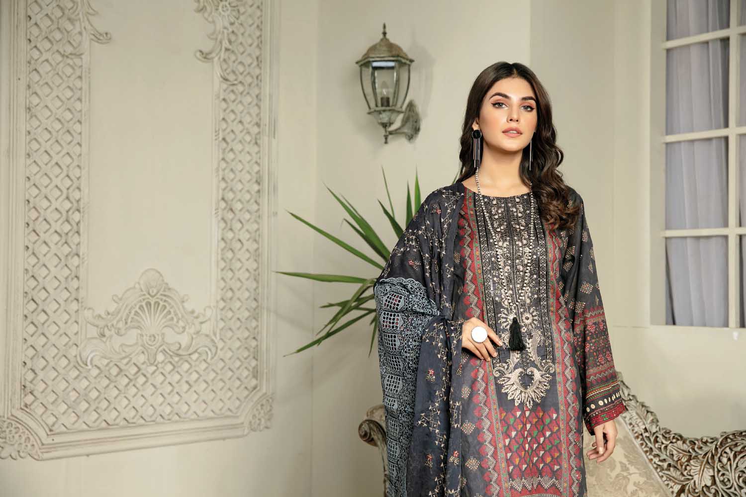 Silver Jent - Digital Printed & Embroidered Lawn 3PC