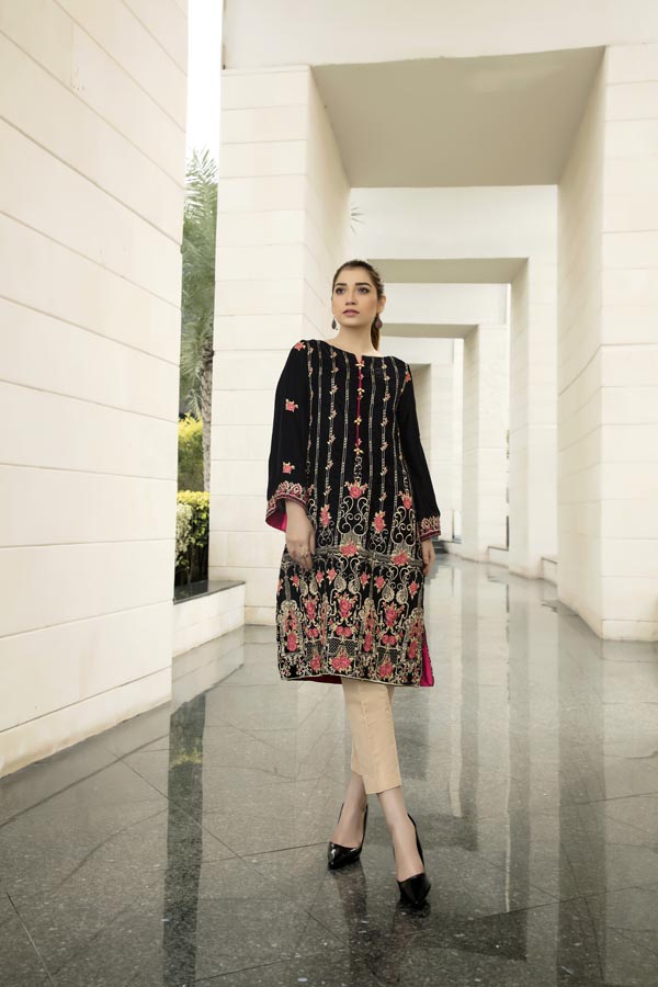 Erva - Embroidered Velvet Un-Stitched (2 Piece)