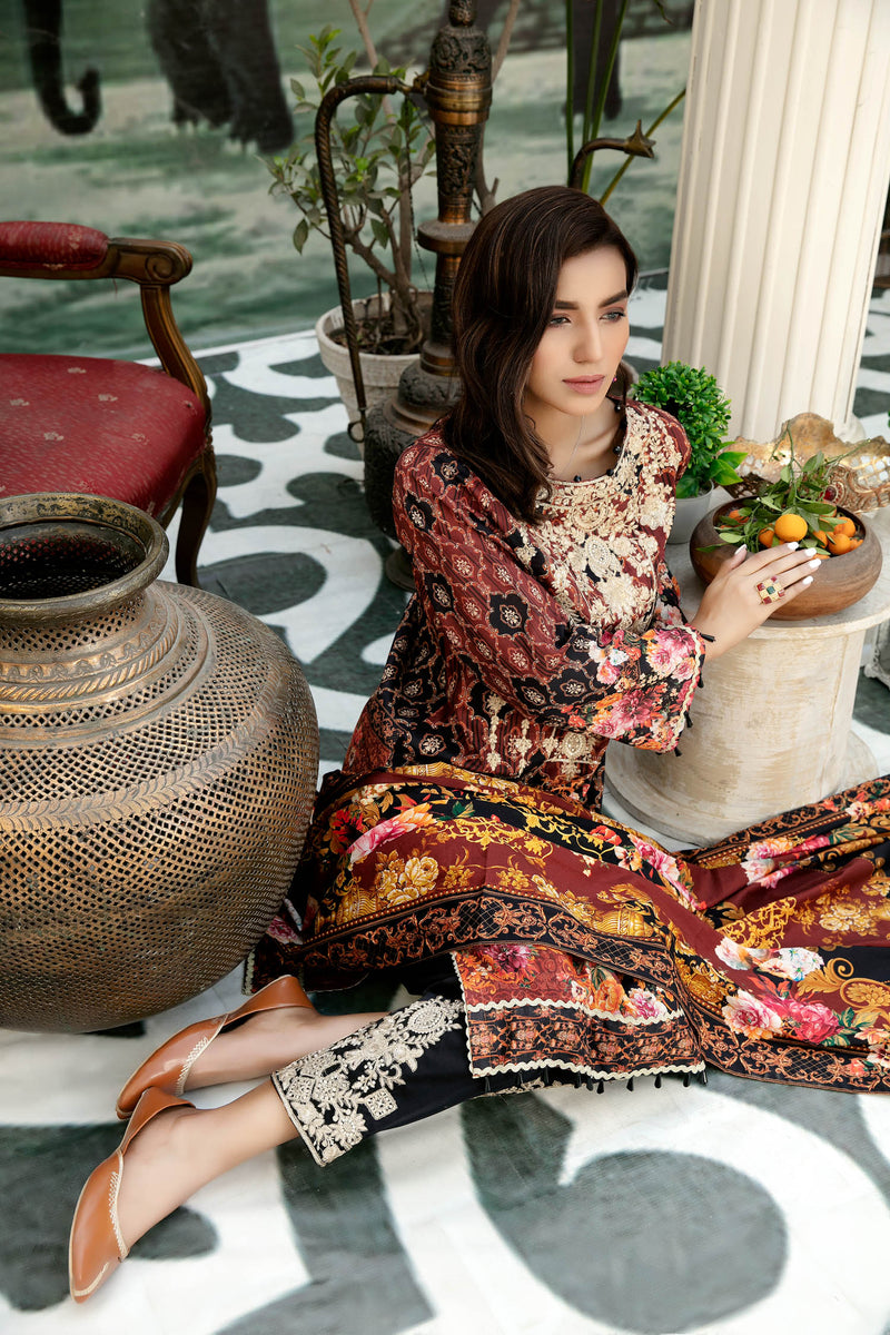 Chewin - Digital Printed & Embroidered Lawn 3PC